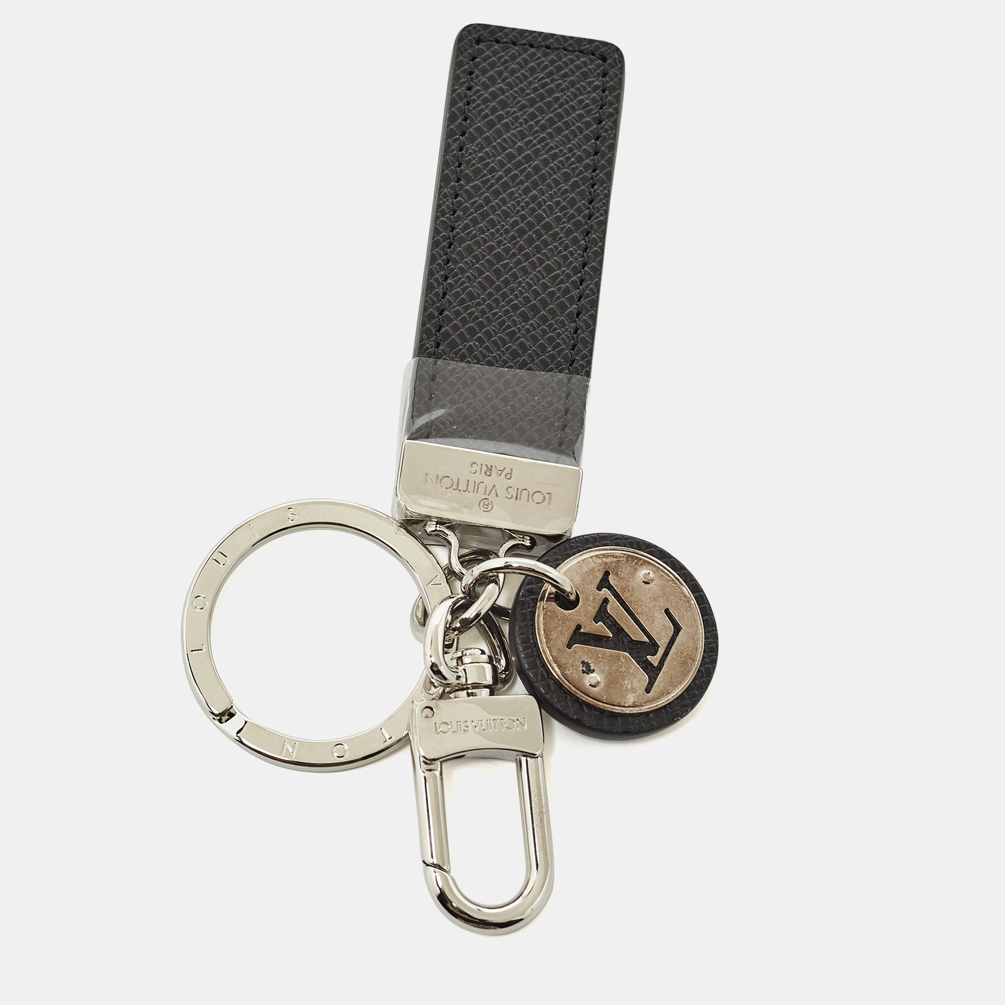 

Louis Vuitton Neo LV Club Taiga Leather Silver Tone Keychain