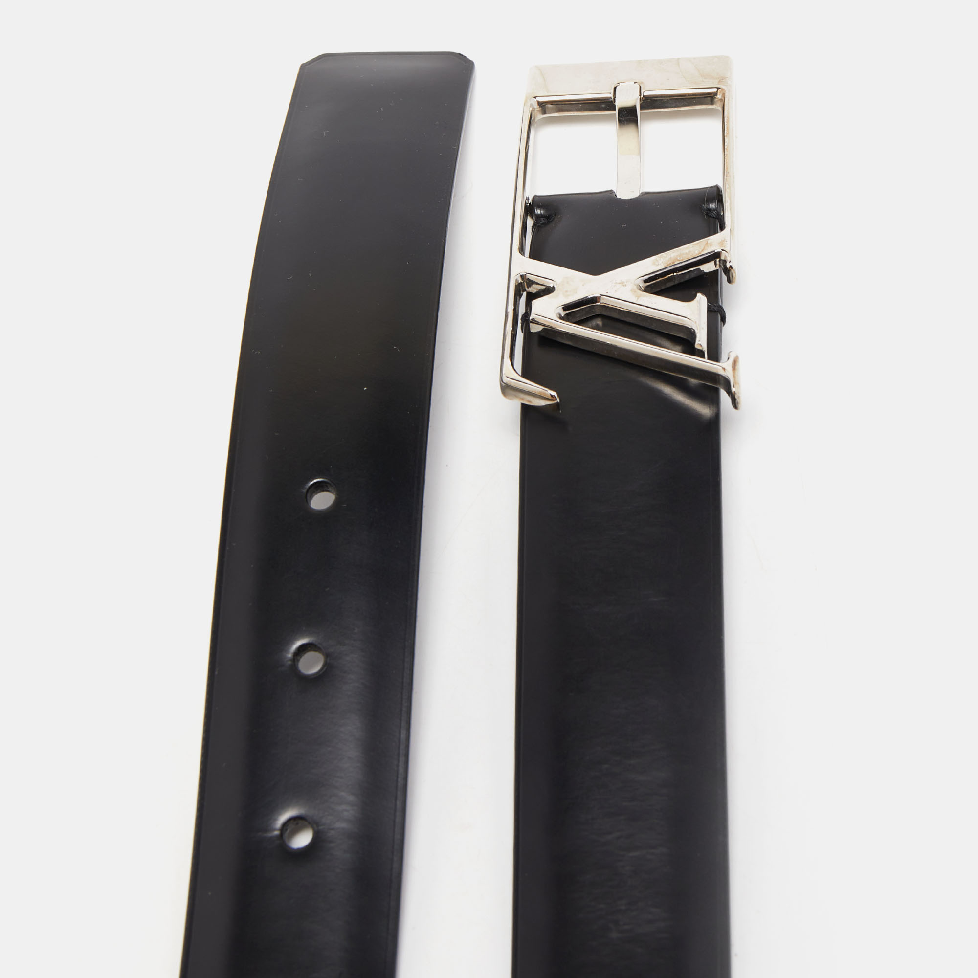 

Louis Vuitton Black Leather Neogram Belt