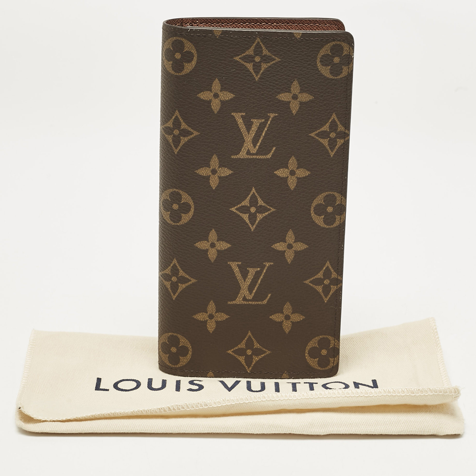 Louis Vuitton Monogram Canvas Brazza Wallet 