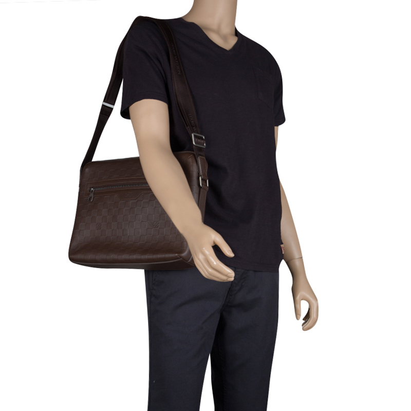 tas sling-bag Louis Vuitton Messenger Calypso Damier Infini