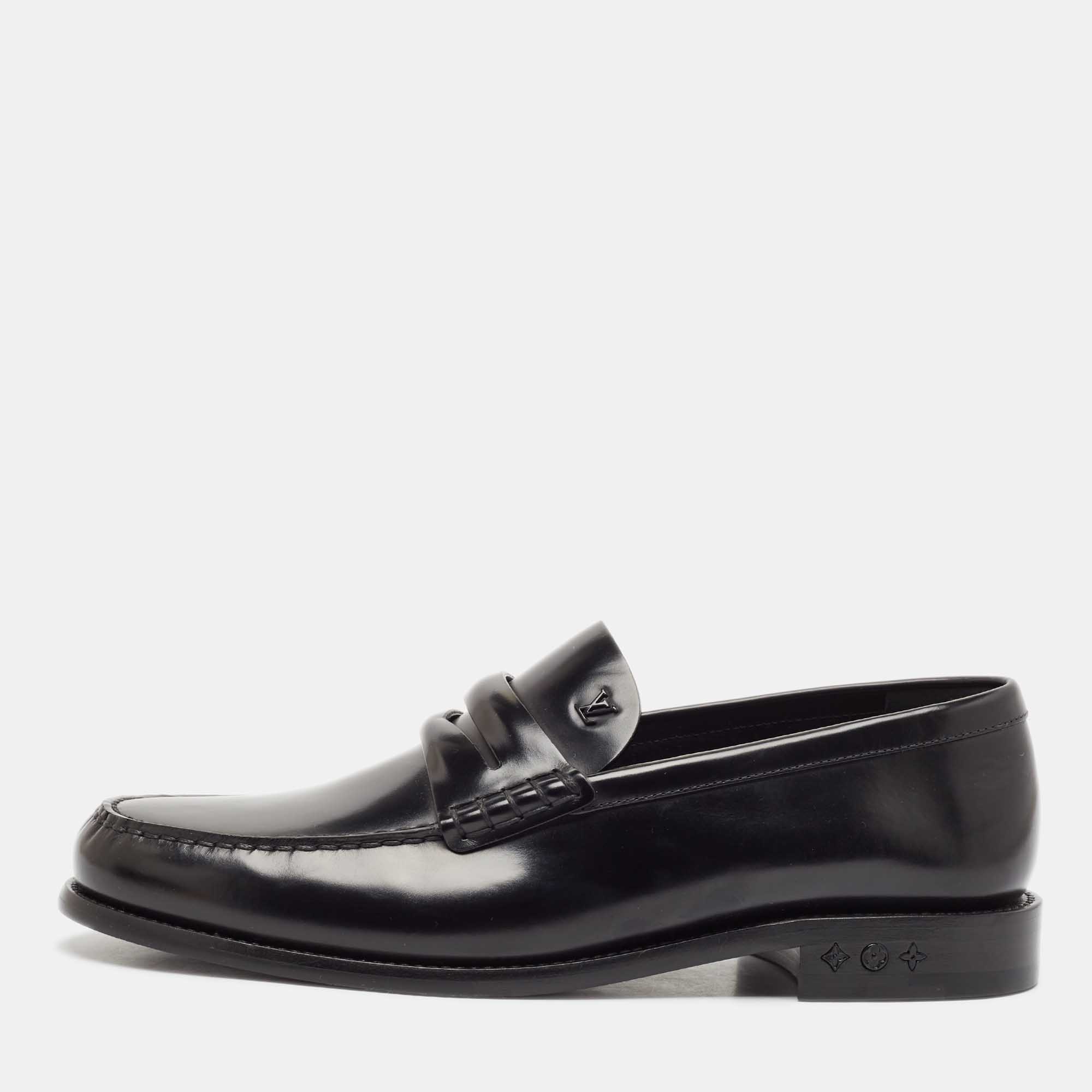 

Louis Vuitton Black Leather Penny Loafers Size 44