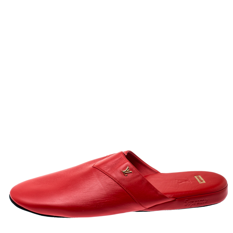 

Louis Vuitton x Supreme Red Leather Hugh Flat Slippers Size