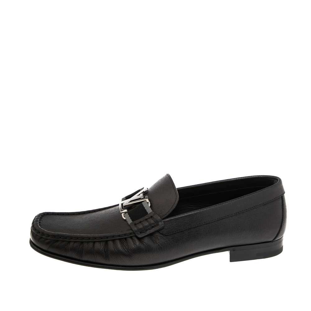 

Louis Vuitton Black Leather Montaigne Loafers Size