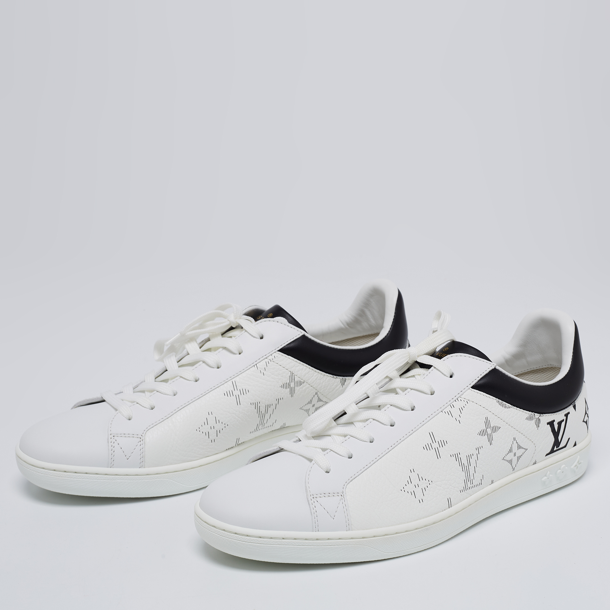 

Louis Vuitton White/Black Gradient Monogram Leather Luxembourg Low-Top Sneakers Size