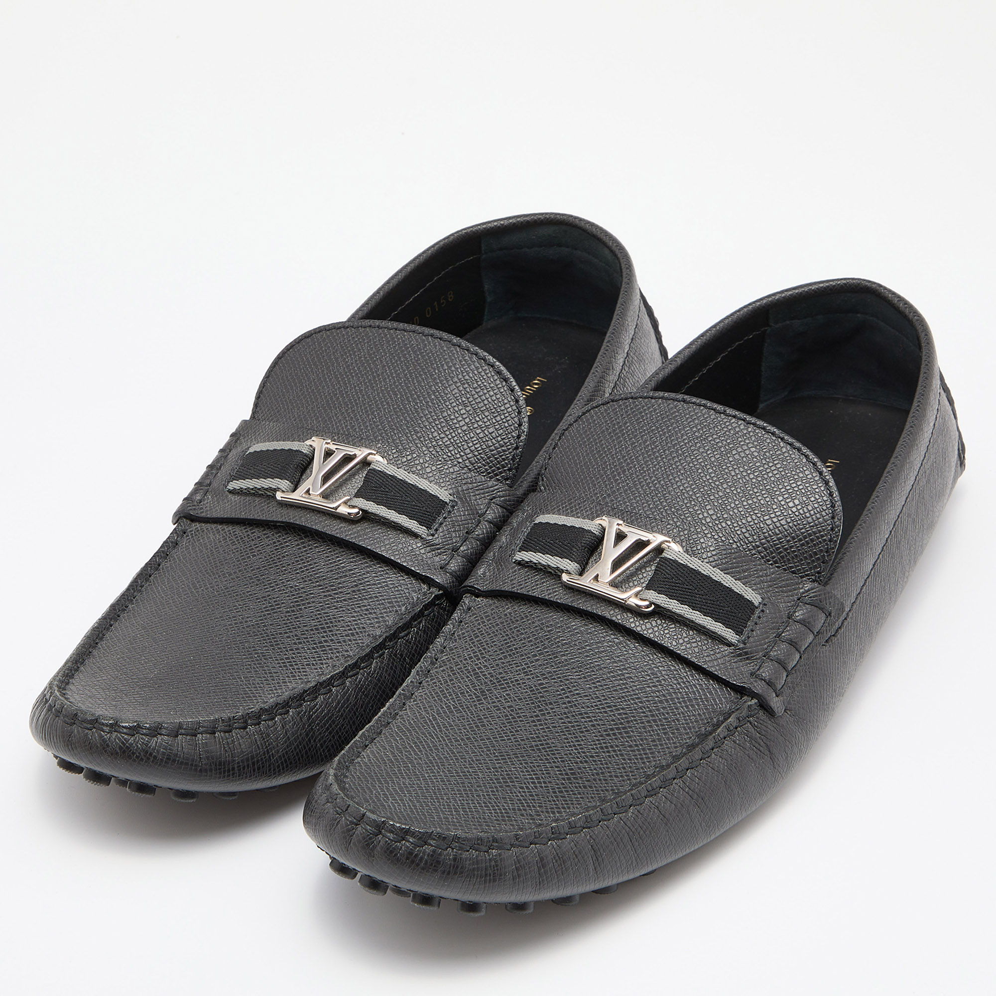 

Louis Vuitton Black Leather Hockenheim Loafers Size