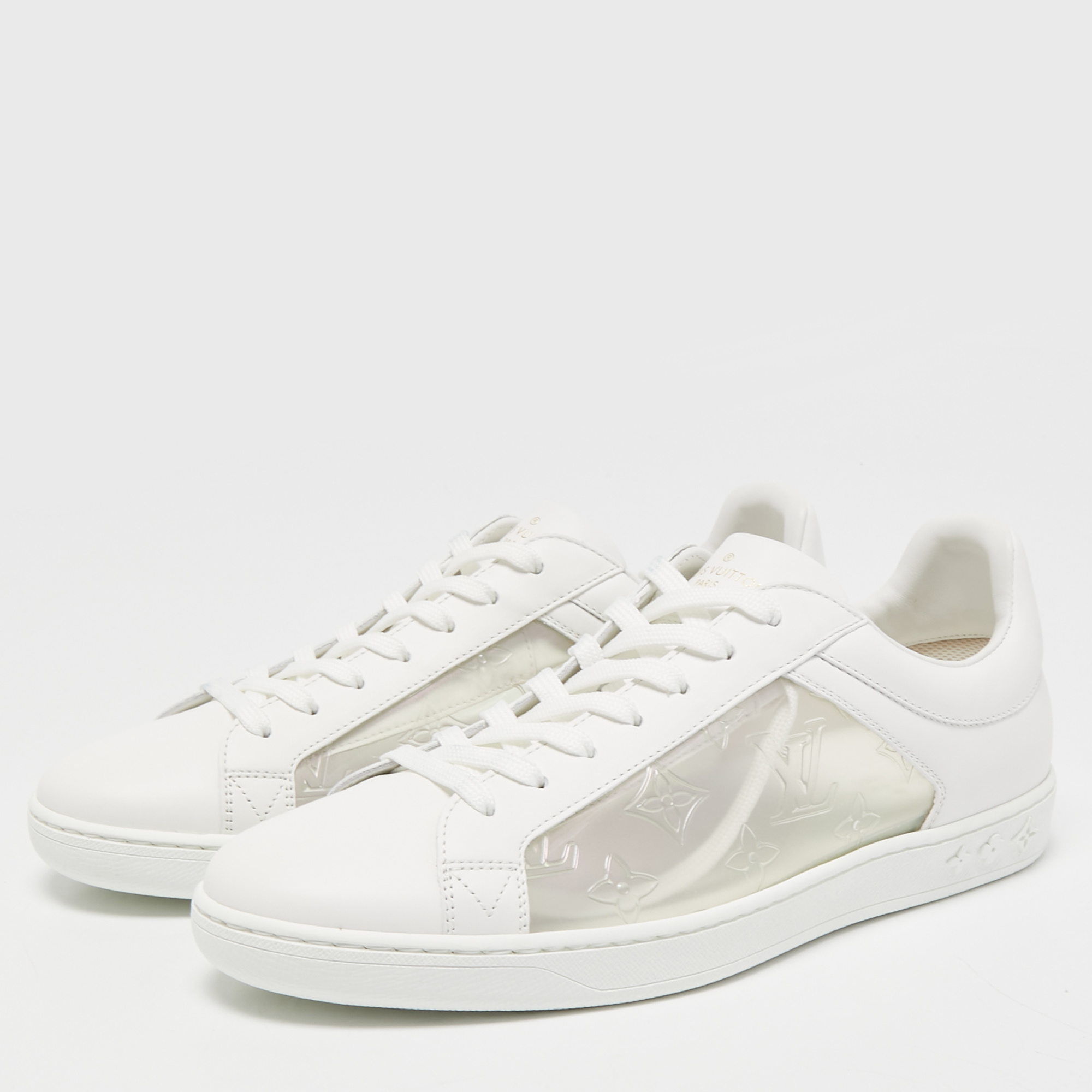 

Louis Vuitton White Leather and PVC Low Top Sneakers Size