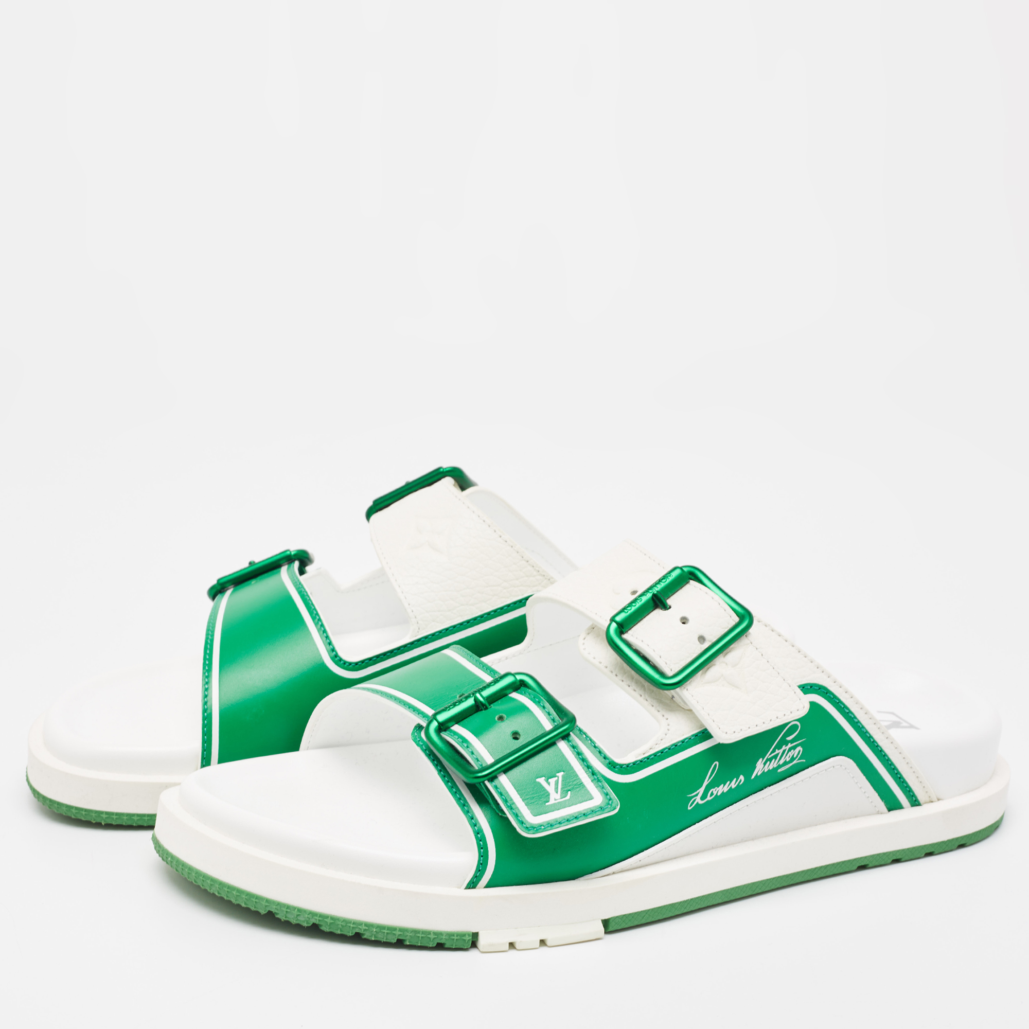 

Louis Vuitton White/Green Monogram Embossed Leather LV Trainer Sandals Size