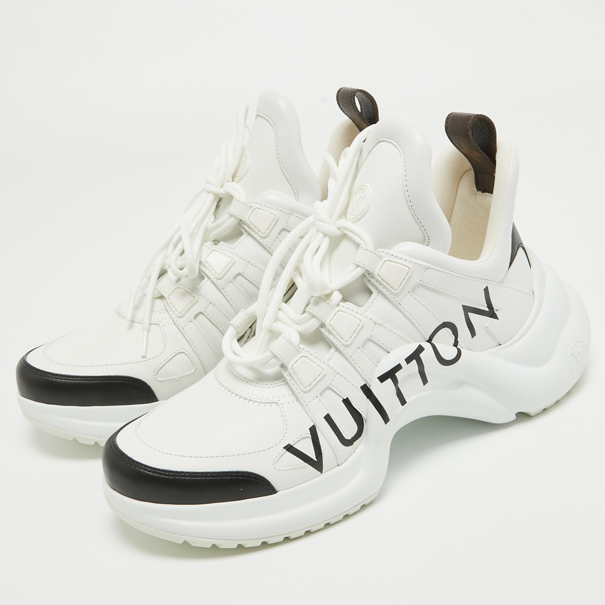 

Louis Vuitton White/Black Leather Archlight Sneakers Size