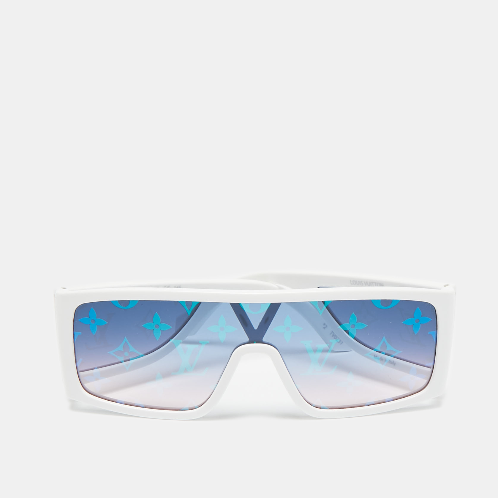 

Louis Vuitton White/Blue Monogram Sideway Shield Sunglasses