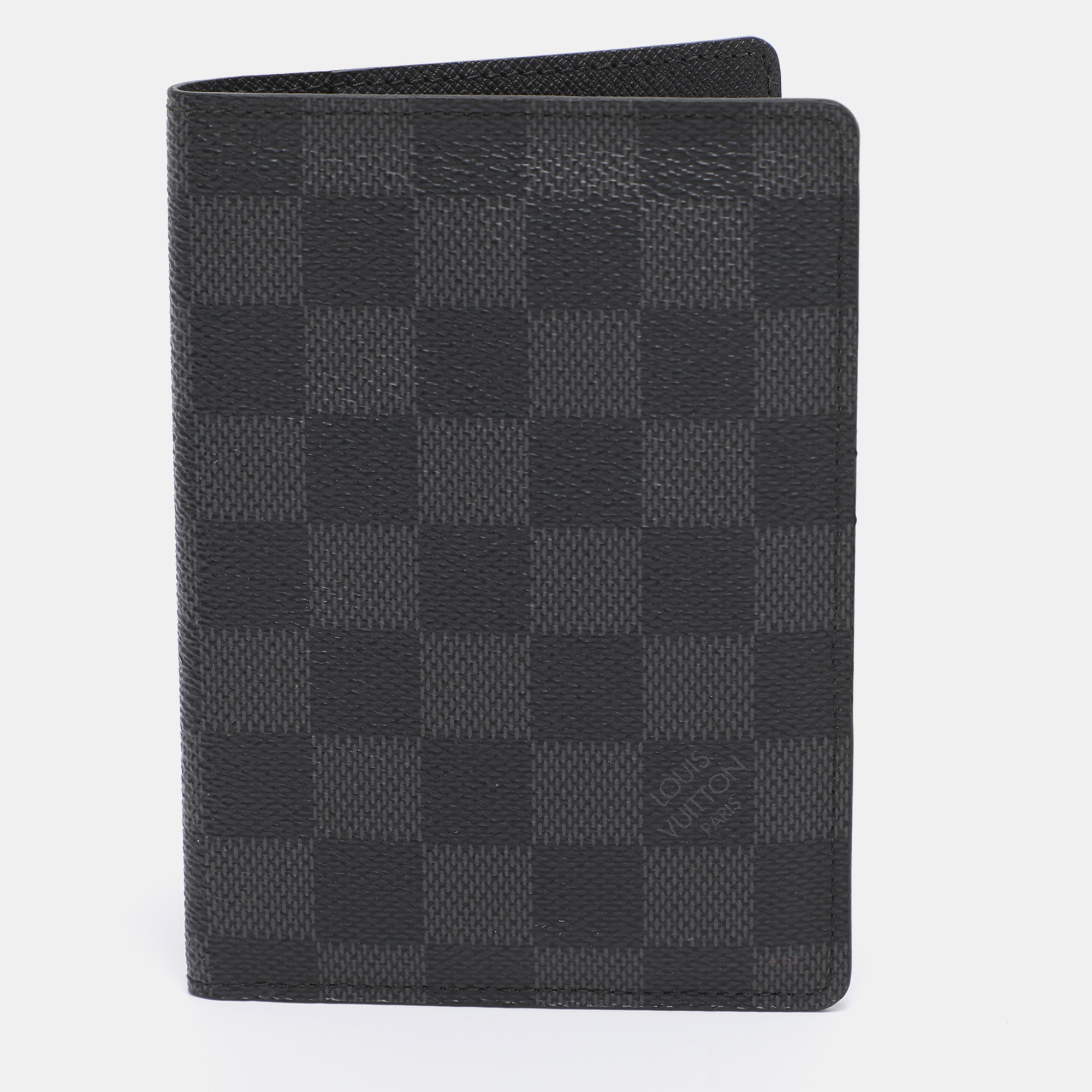

Louis Vuitton Damier Graphite Passport Cover, Grey