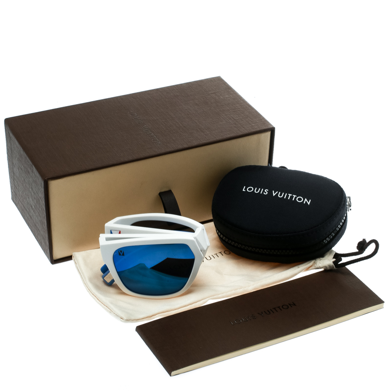 Louis Vuitton White/Blue Mirrored Z0828W America's Cup Nautical Wayfarer  Sunglasses Louis Vuitton | The Luxury Closet