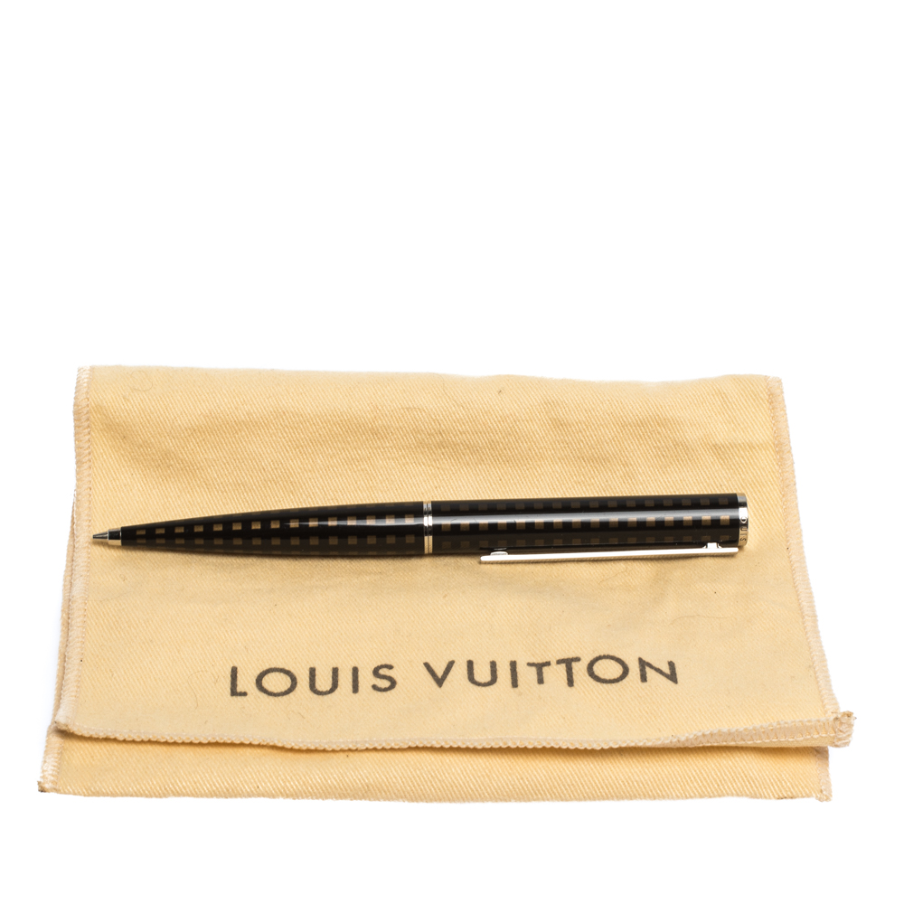 Man buys $1,000 Louis Vuitton colored pencils, This guy just spent $1,000  on Louis Vuitton COLORED PENCILS! 🎨 😲, By Daily Mail