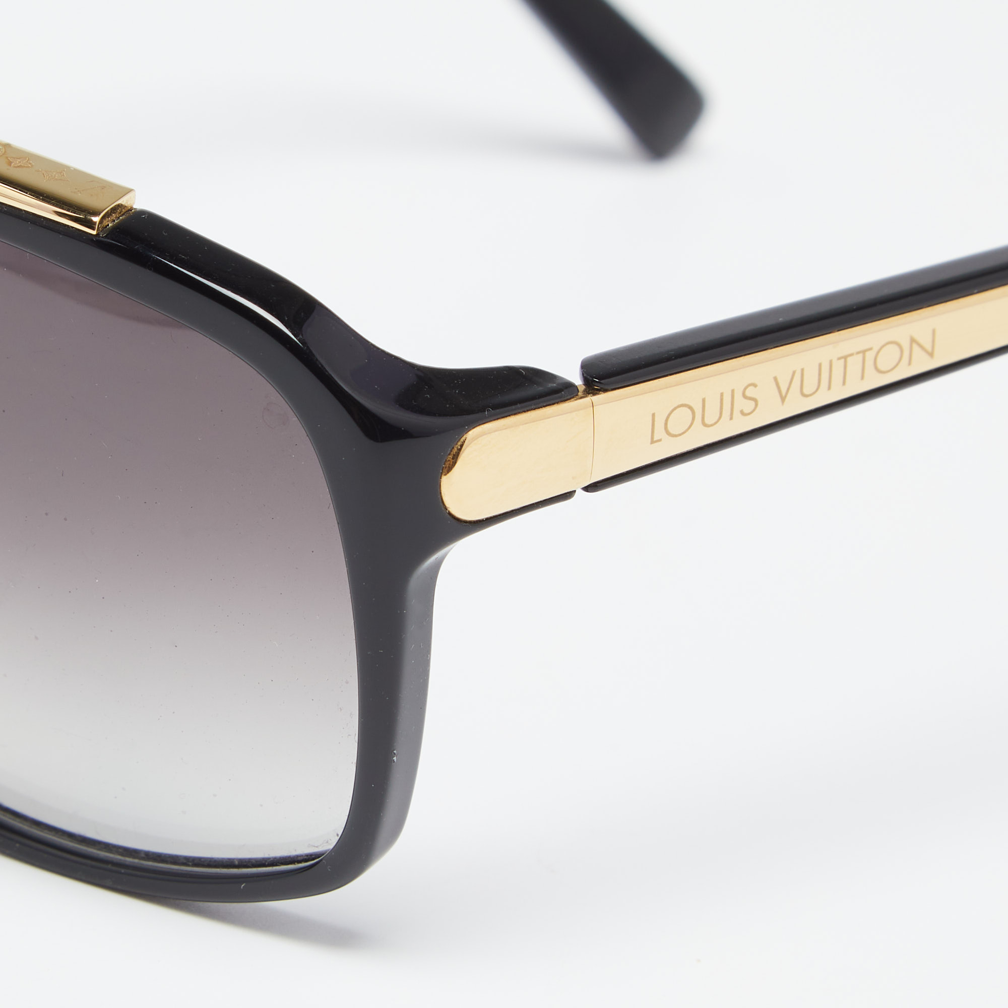 

Louis Vuitton Black Gold/ Black Gradient Evidence Z0350E Wayfarer Sunglasses