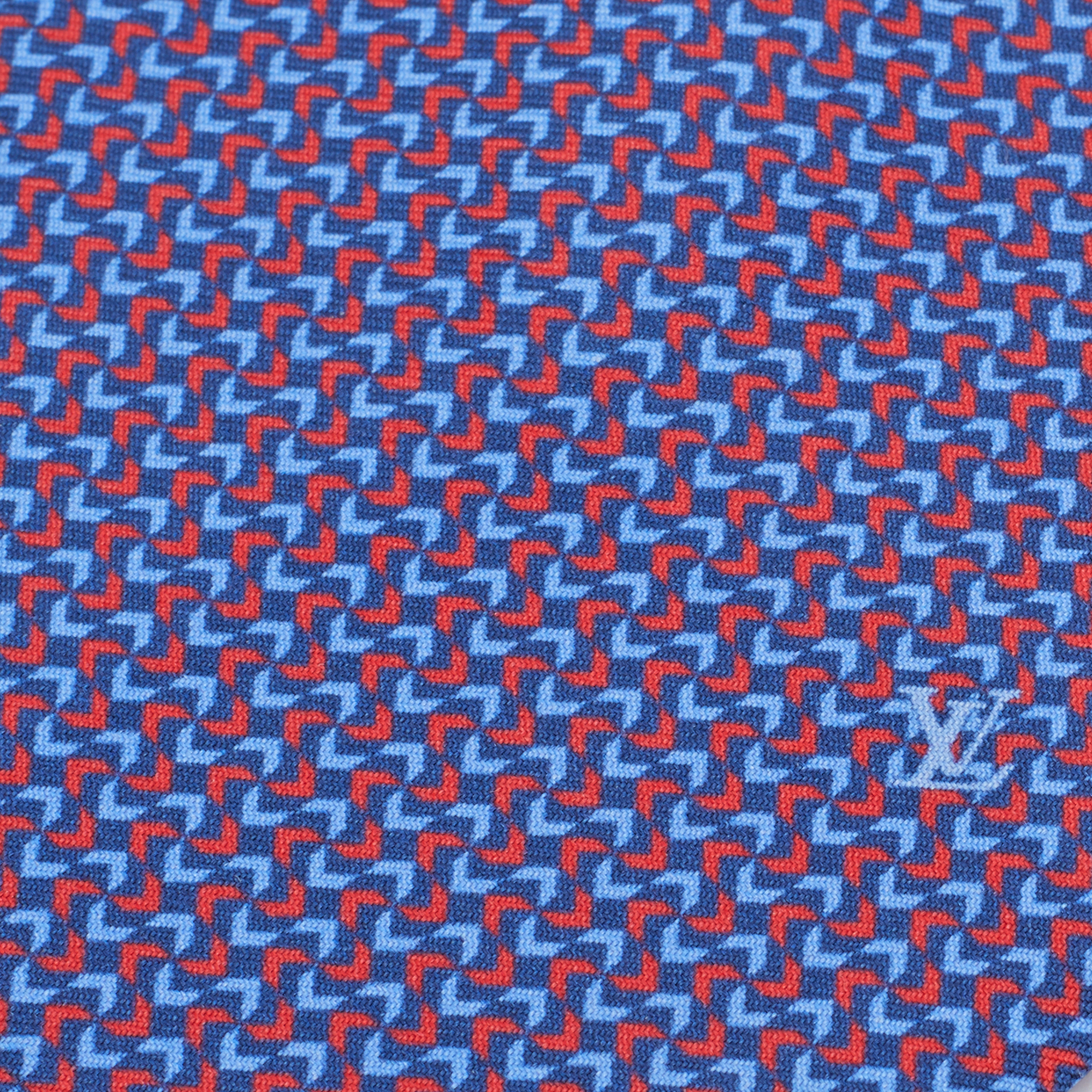 

Louis Vuitton Blue Arrow Print Silk Tie