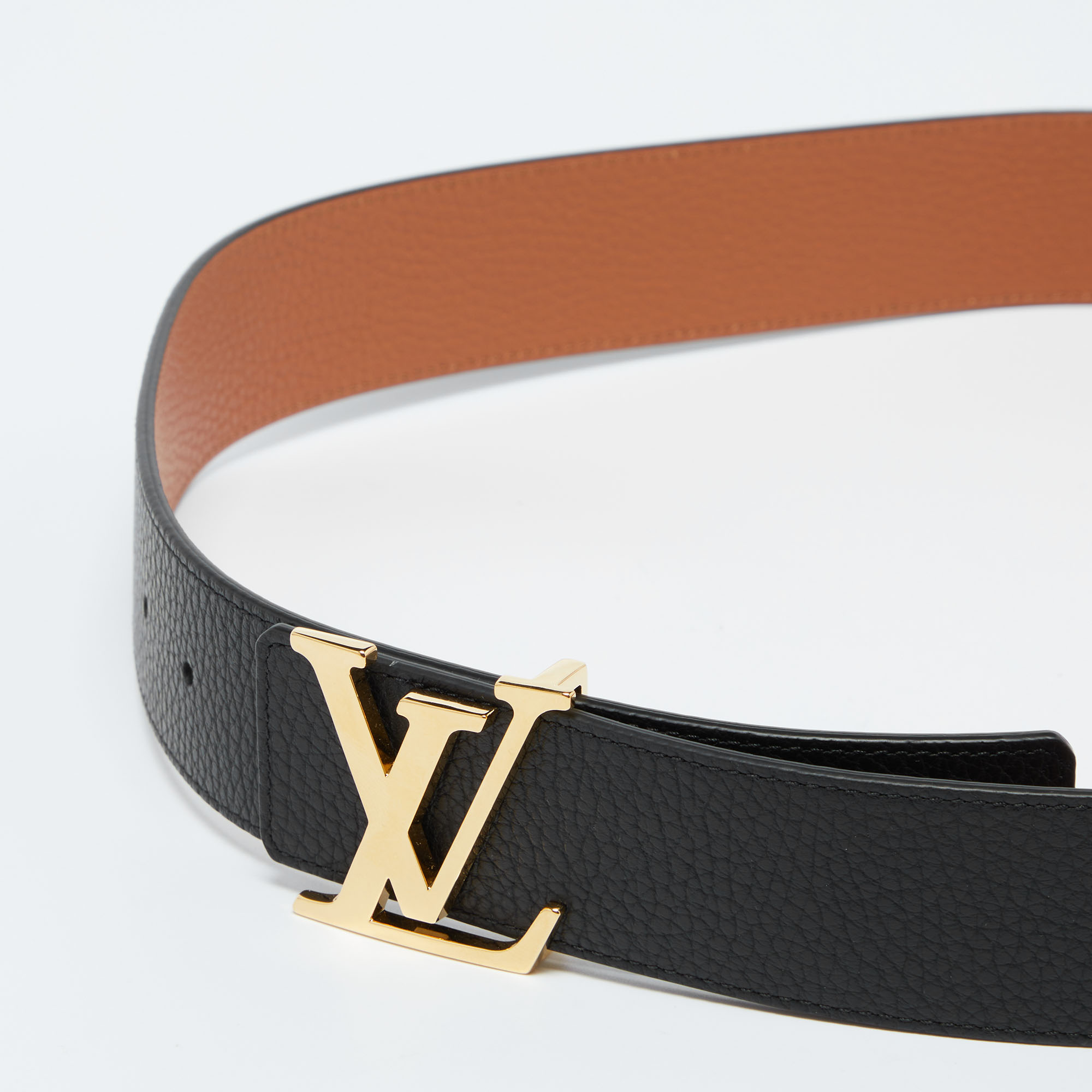 

Louis Vuitton Black Taurillion Leather LV Initiales Reversible Belt