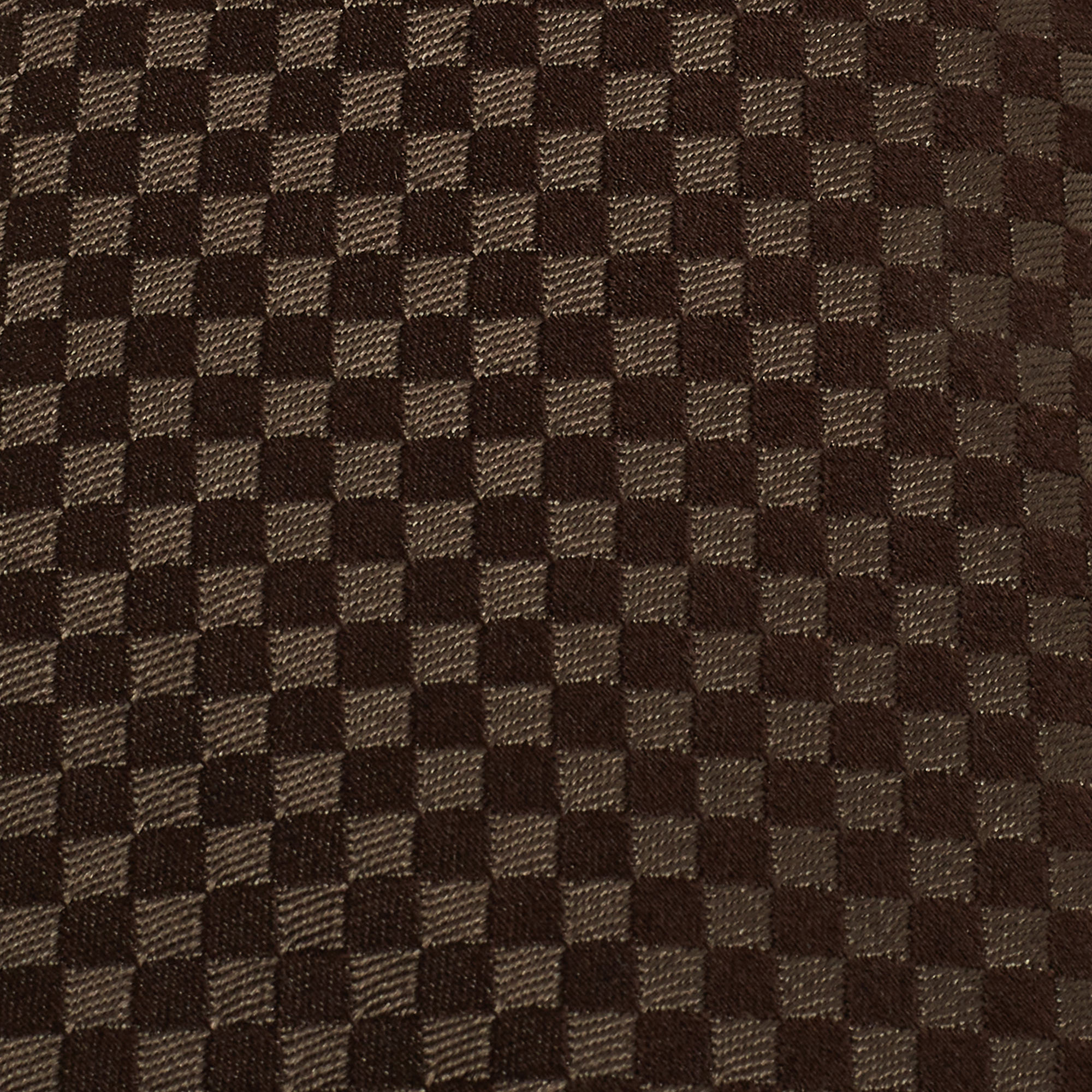 

Louis Vuitton Brown Damier Checkerboard Pattern Silk Tie