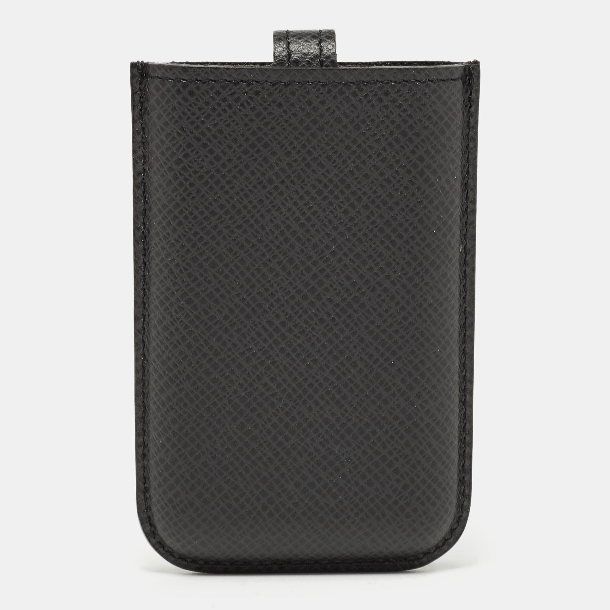 

Louis Vuitton Black Taiga Leather Phone Case