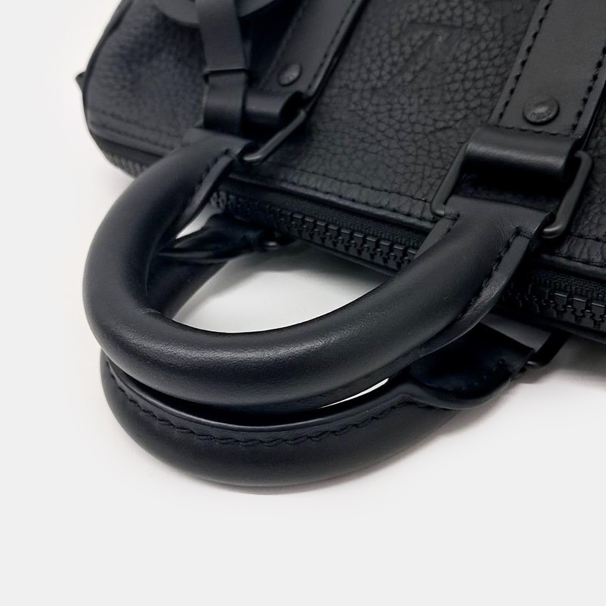 Louis Vuitton Black Monogram Empriente Bandoulière Keepall 25 Bag 