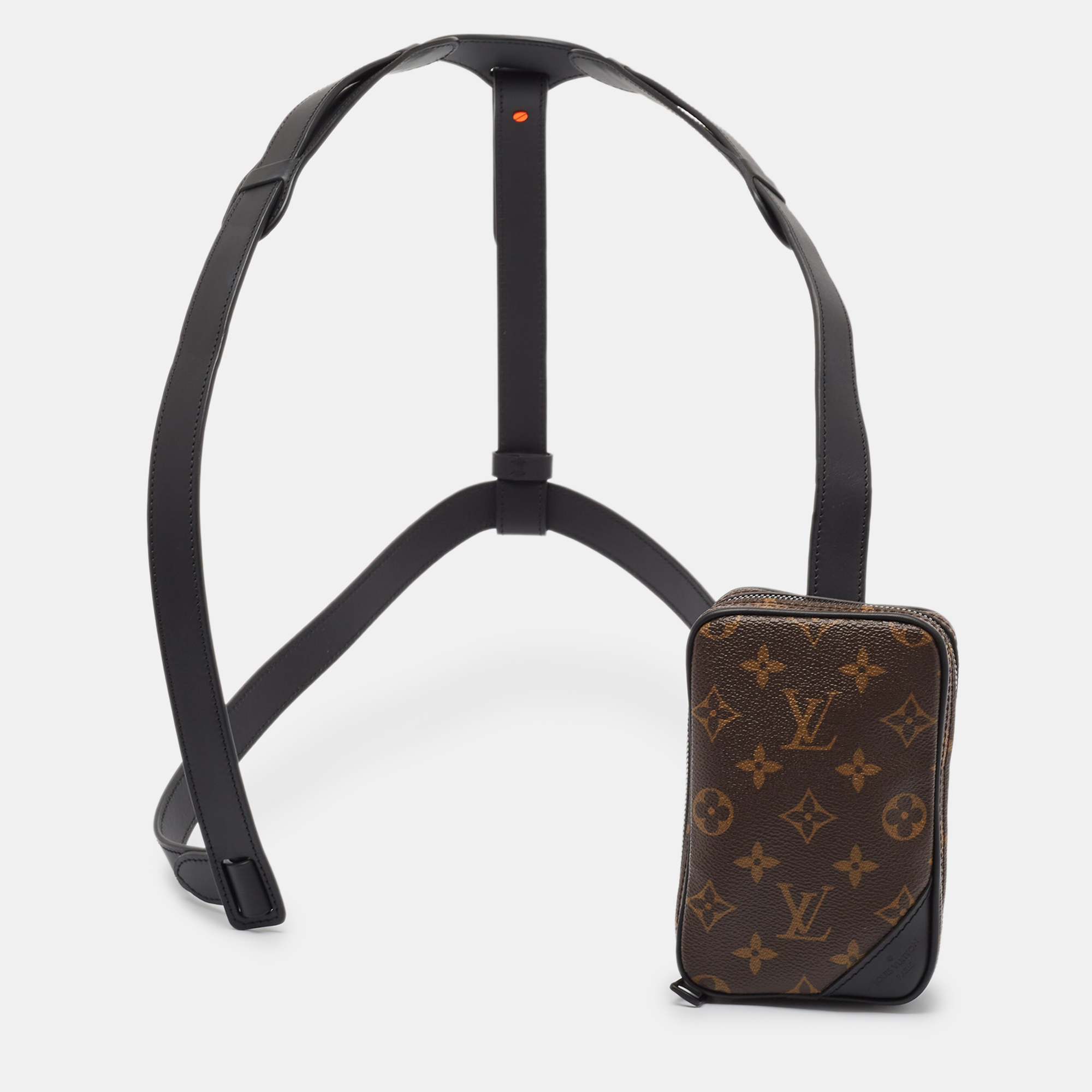 

Louis Vuitton Black Monogram Canvas Utility Side Bag
