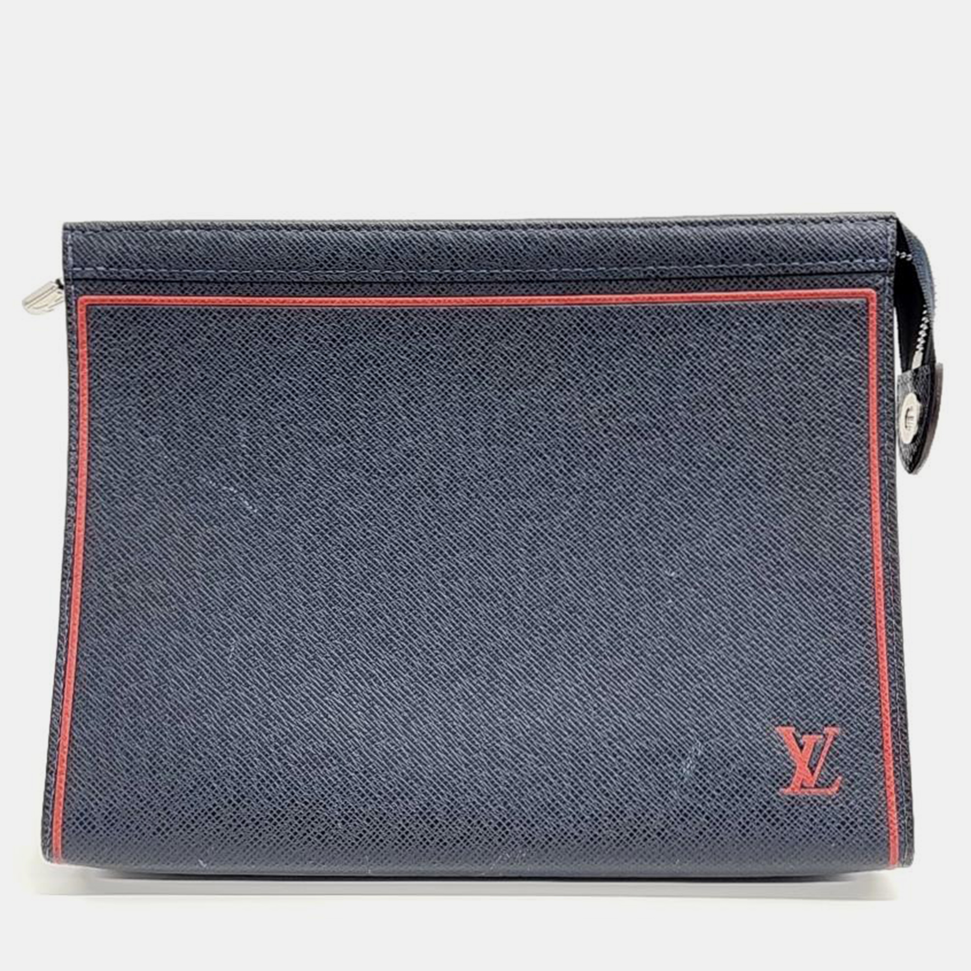 

Louis Vuitton Navy Blue Taiga Pochette Voyage MM Bag