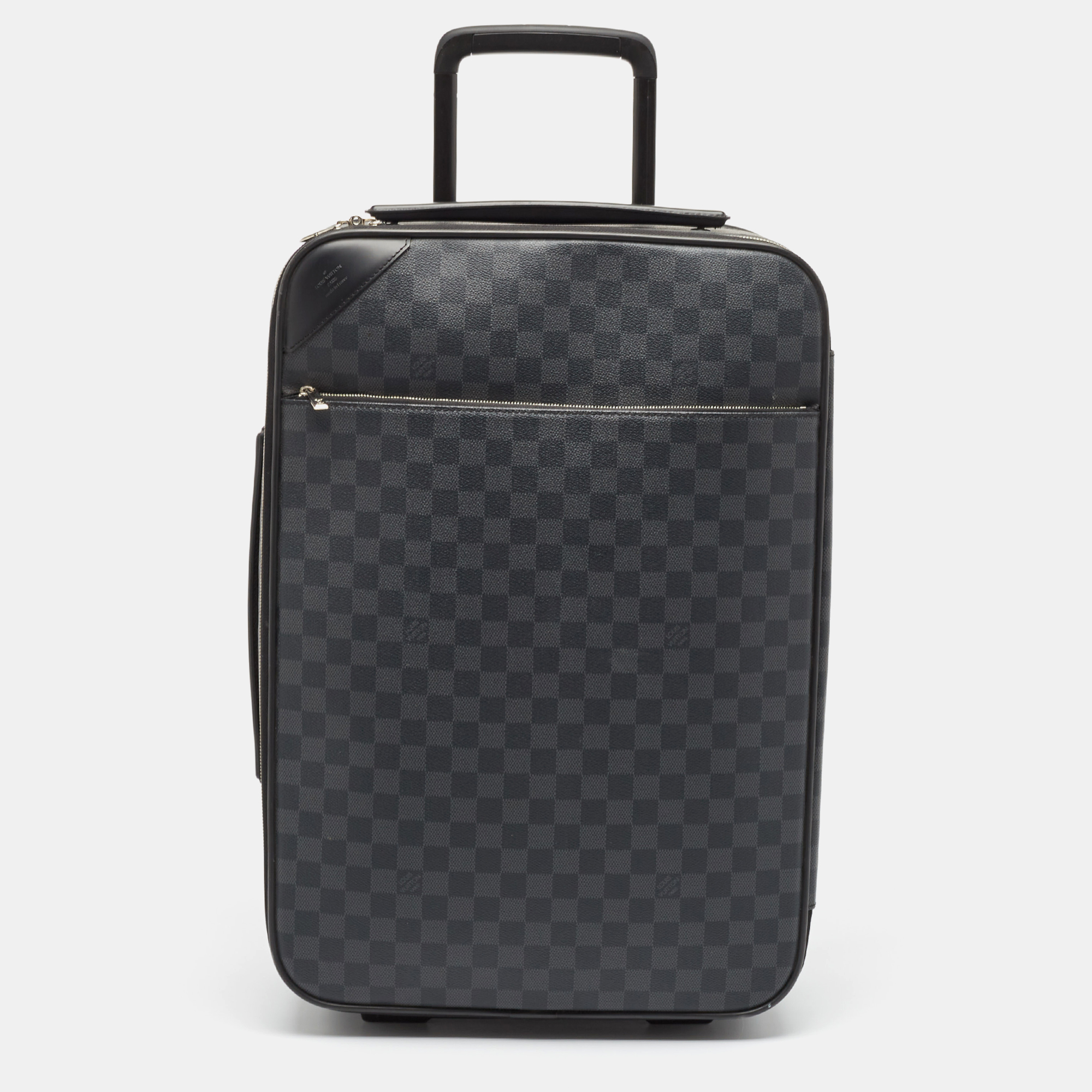 

Louis Vuitton Damier Graphite Canvas Pegase 55 Luggage, Grey