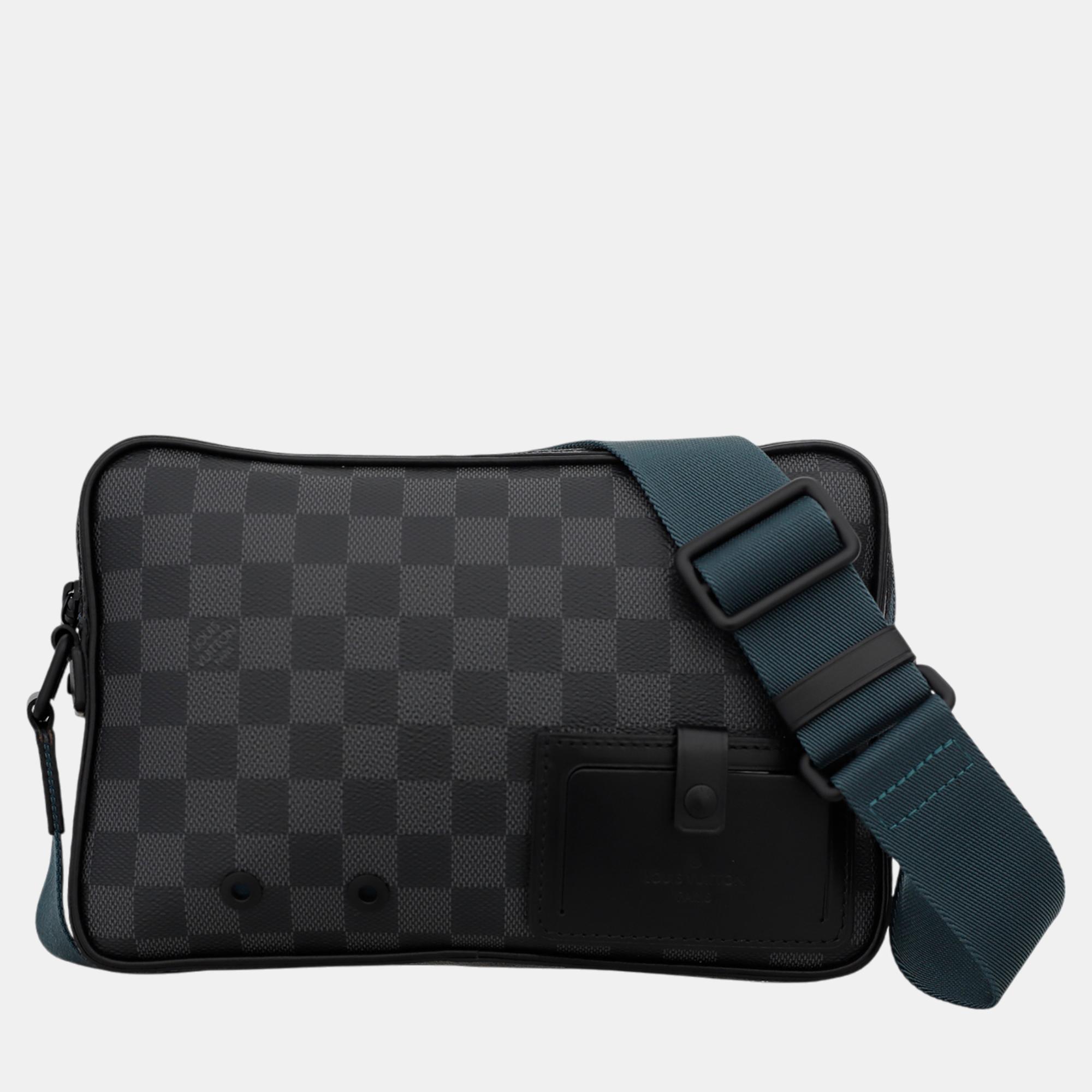 Pre-owned Louis Vuitton Alpha Messenger Damier Graphite Bag In Black