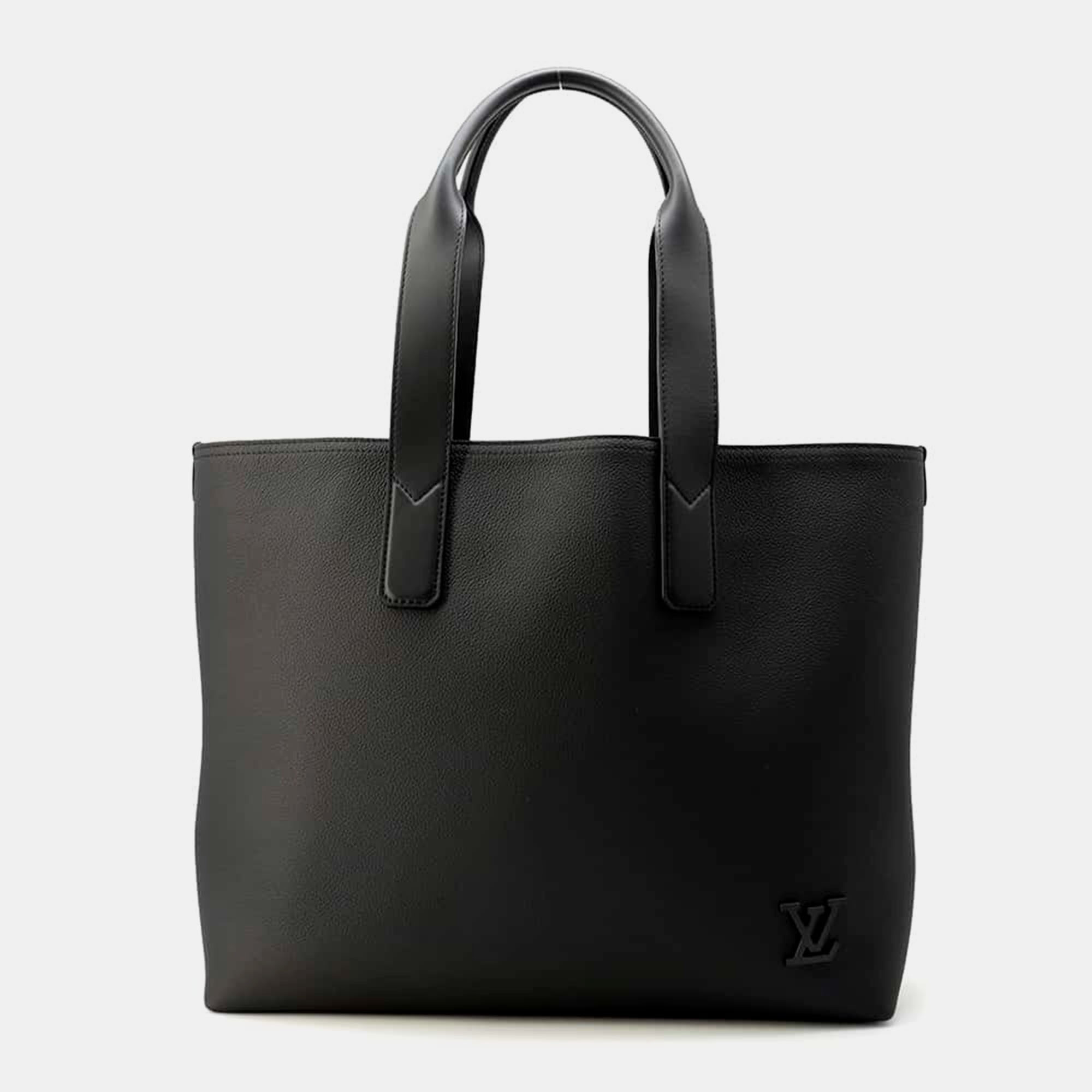 

Louis Vuitton Noir LV Aerogram Cowhide Leather Pilot Tote bag, Black