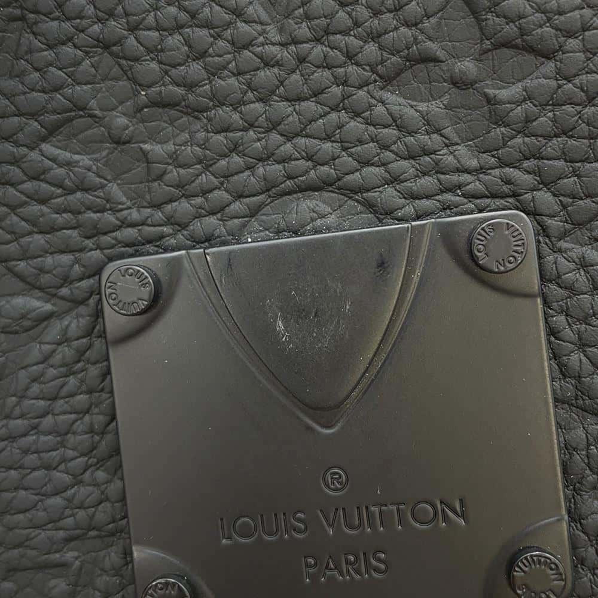Louis Vuitton Noir	Monogram	Taurillon S Padlock Vertical	Wearable	Wallet 