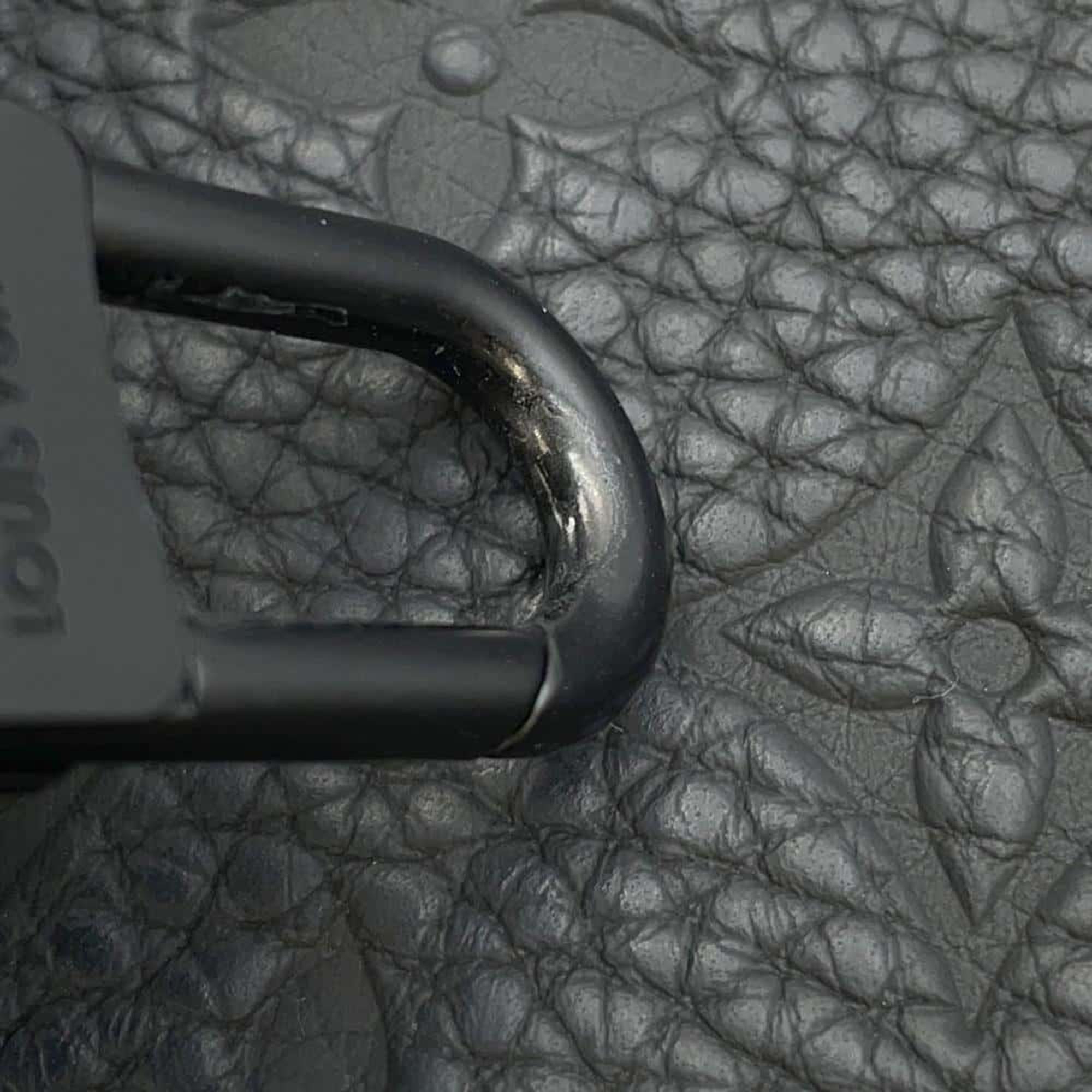 Louis Vuitton Noir	Monogram	Taurillon S Padlock Vertical	Wearable	Wallet 