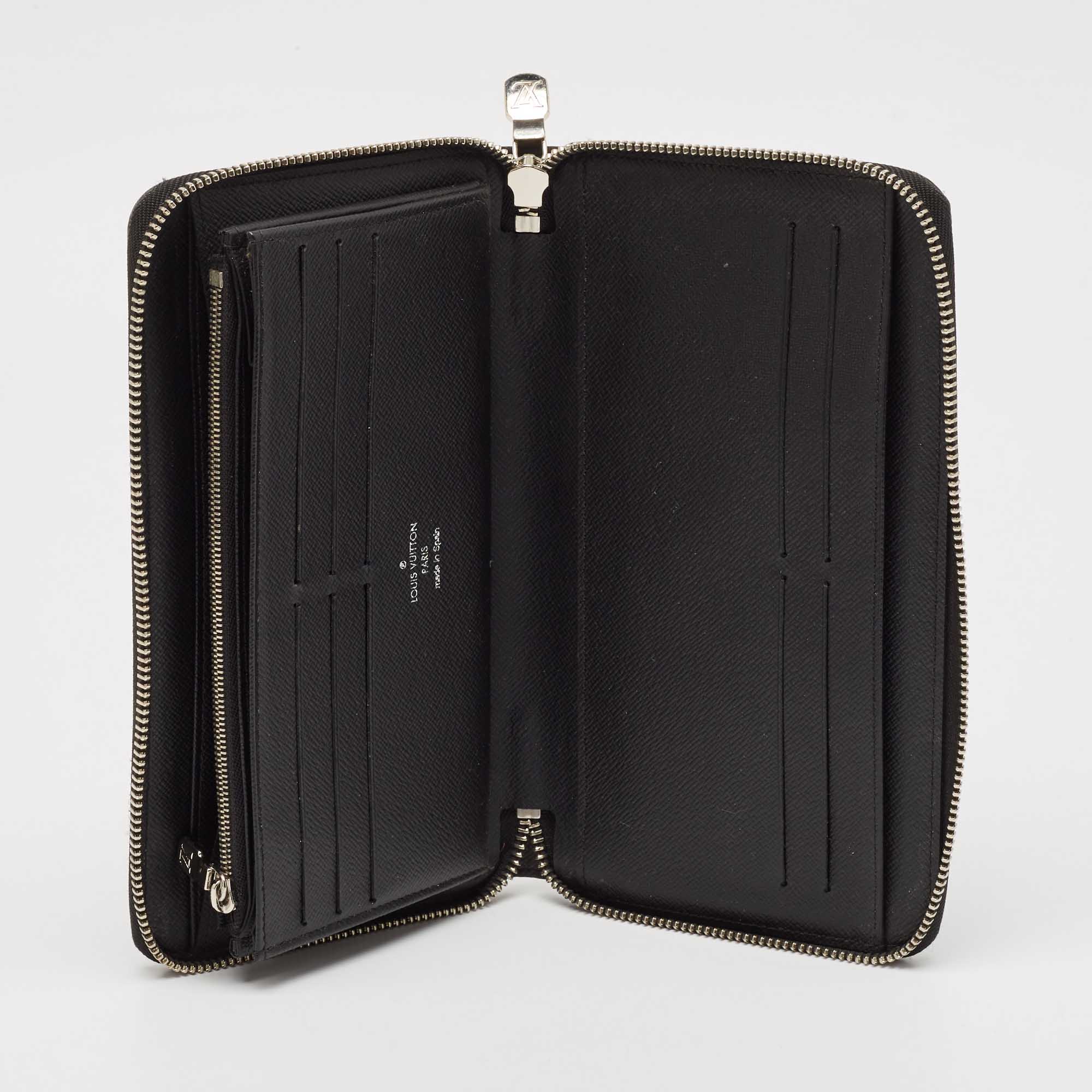 Louis Vuitton Damier Graphite Canvas Zippy Organizer Wallet 