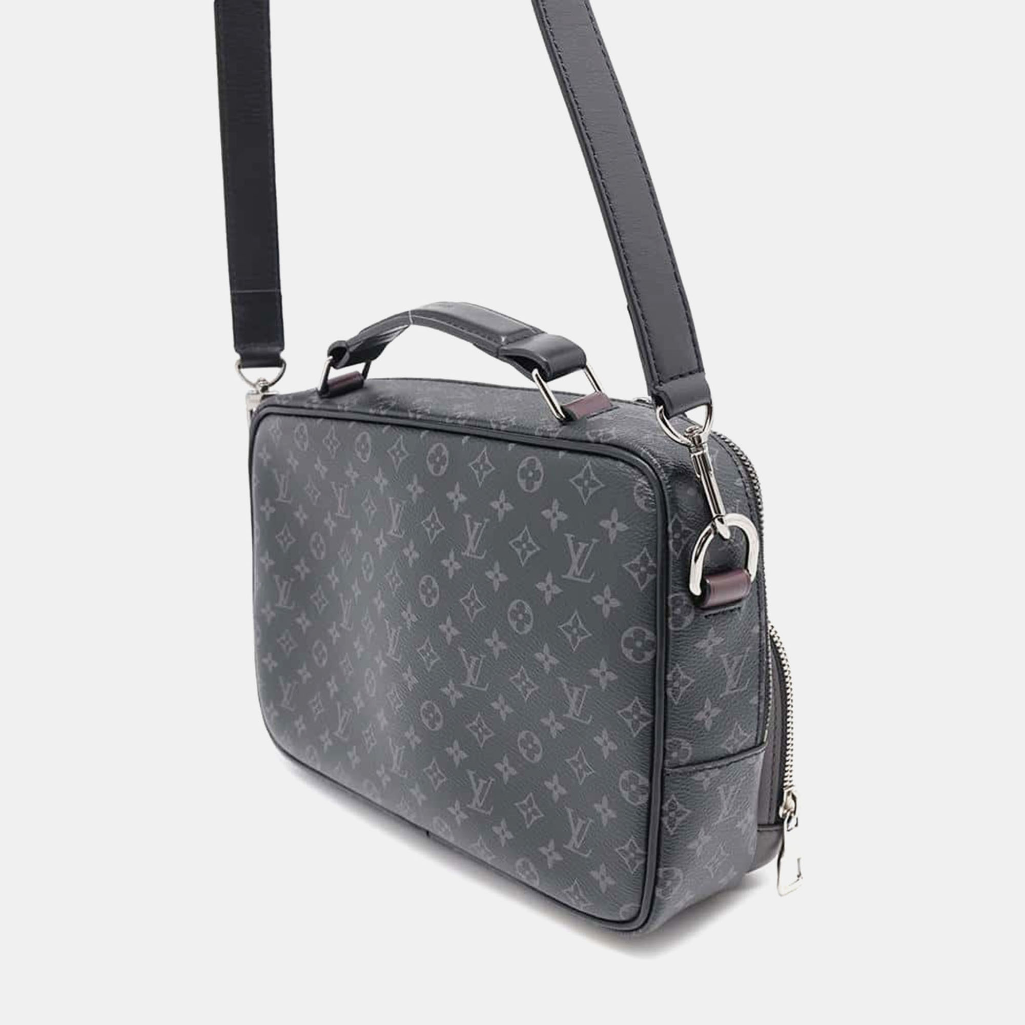 Louis Vuitton Noir Monogram Eclipse Leather Messenger Bag 