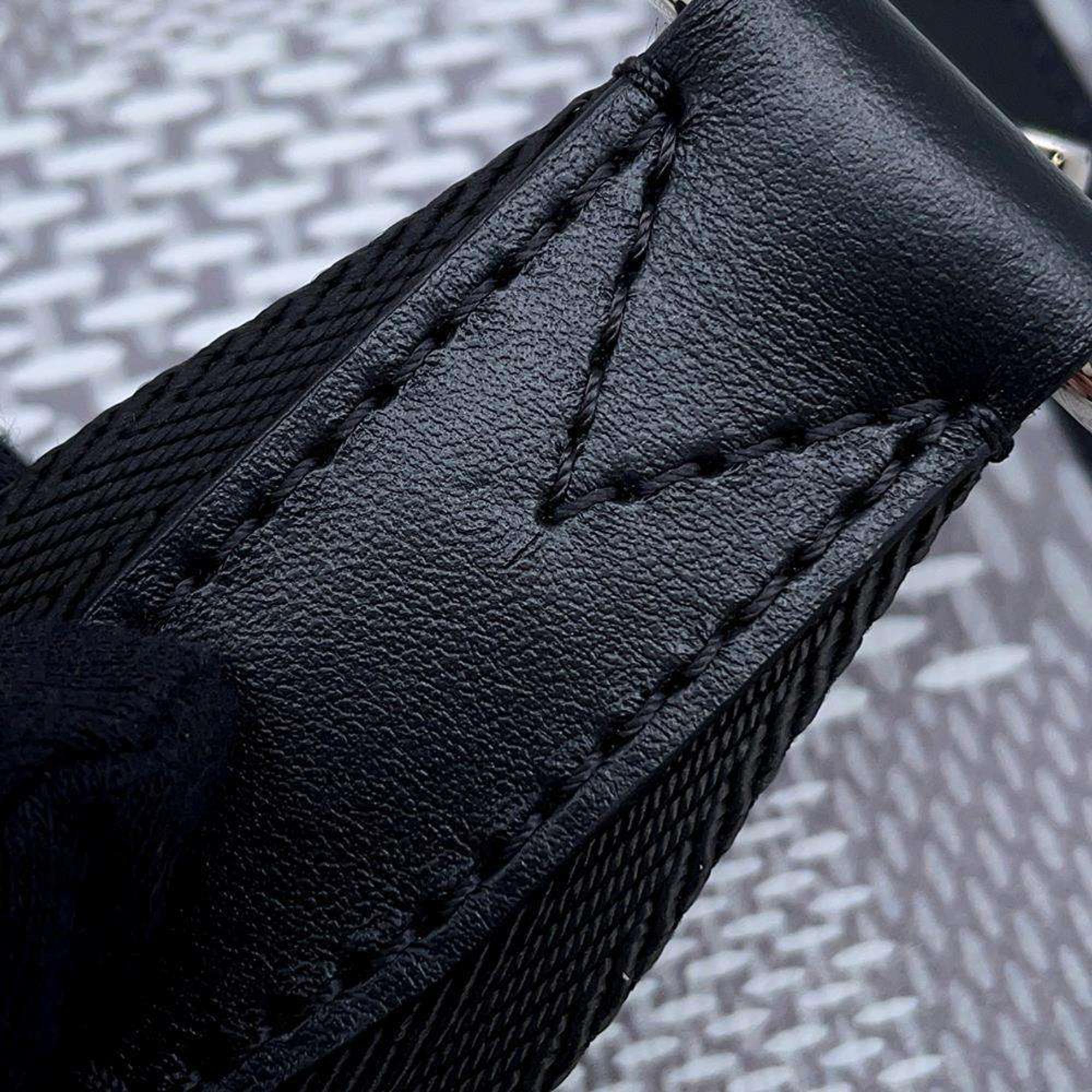 Louis Vuitton Damier Graphite 3D Studio Messenger Antarctica Bag 