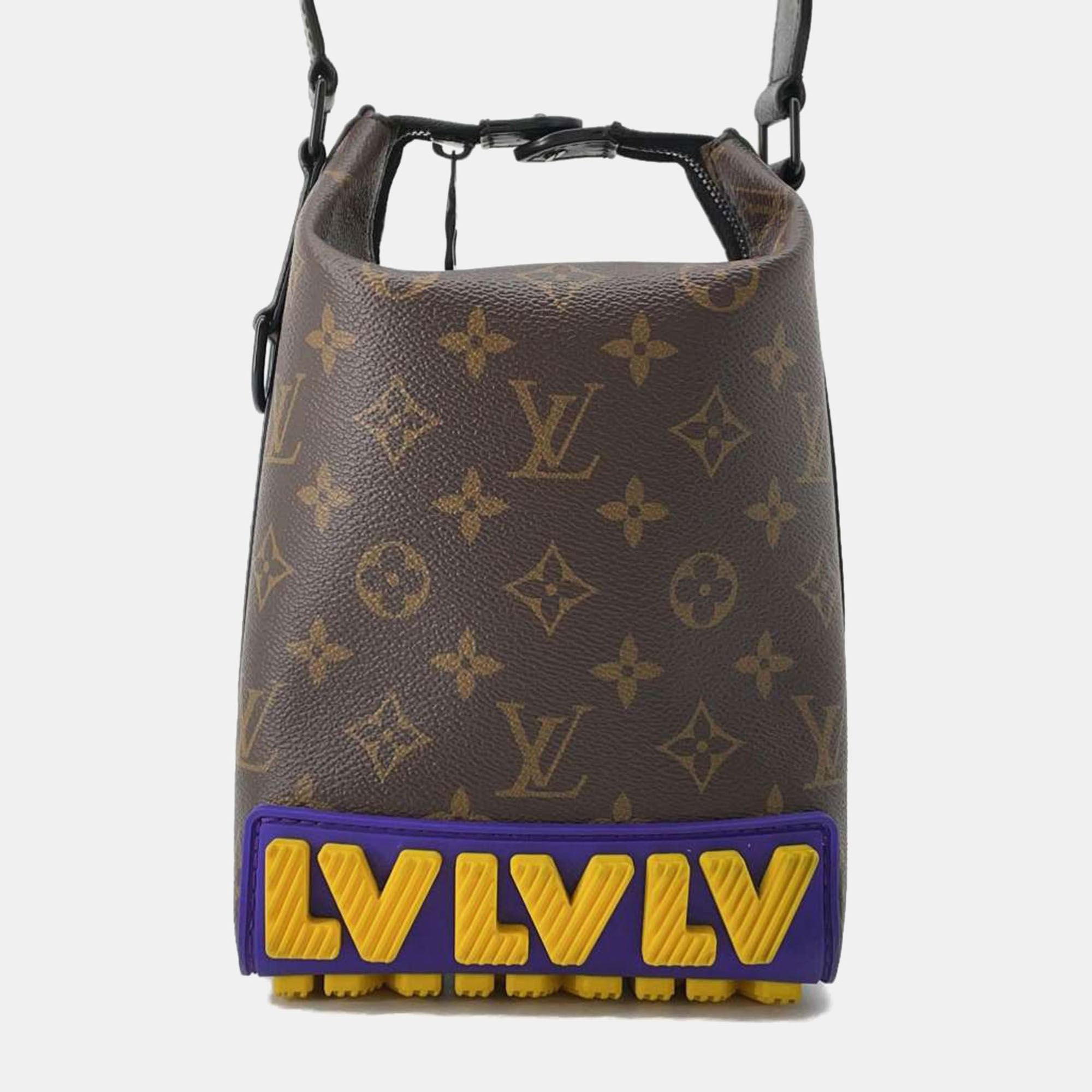 

Louis Vuitton Noir Monogram Lv Rubber Cruiser Messenger Bag, Brown