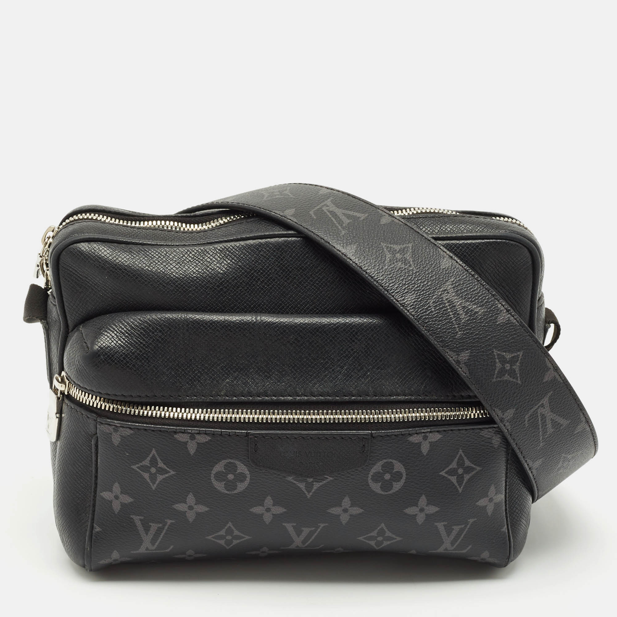 

Louis Vuitton Monogram Eclipse Canvas and Taiga Leather Outdoor Messenger Bag, Black