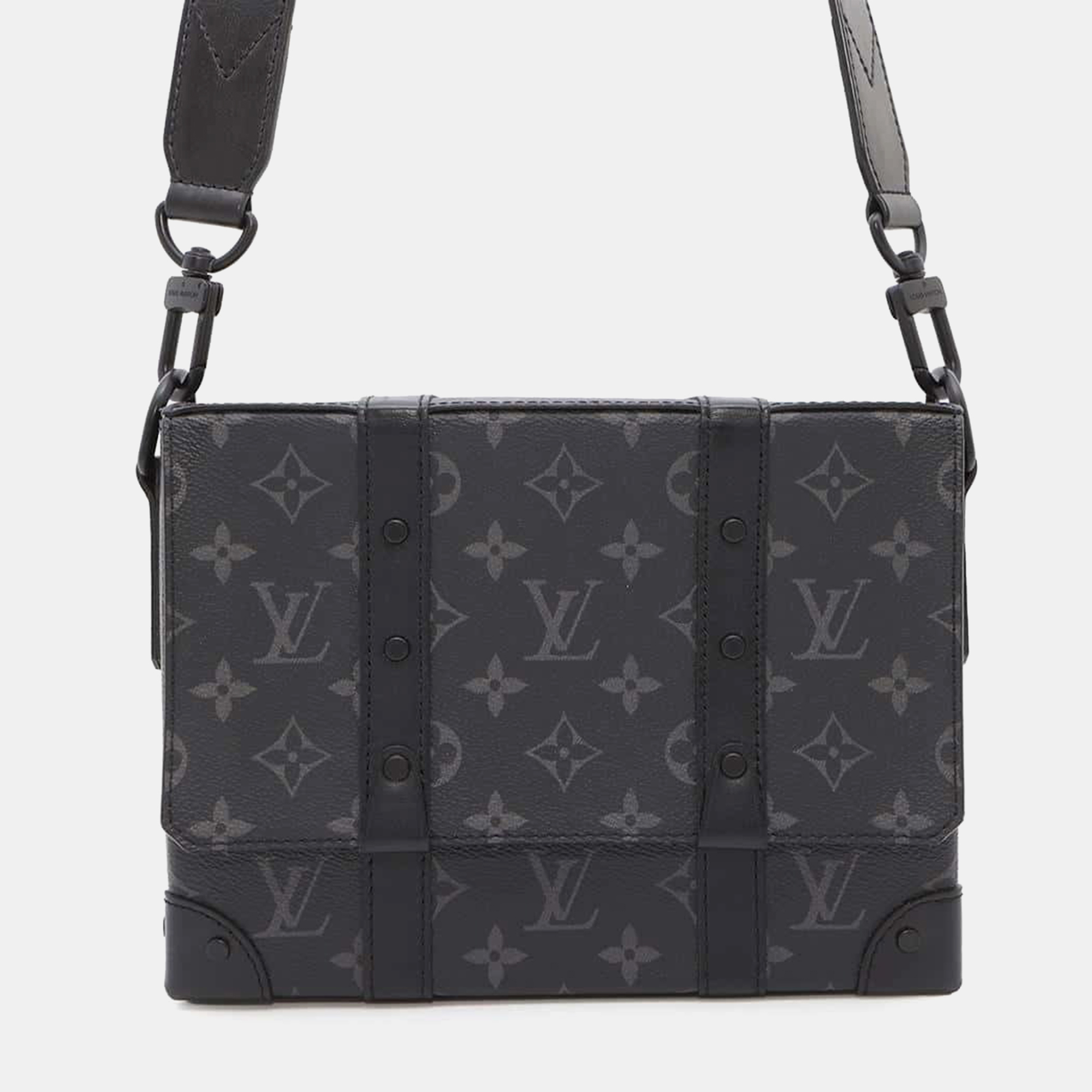 

Louis Vuitton Noir Monogram Eclipse Trunk Messenger PM, Black