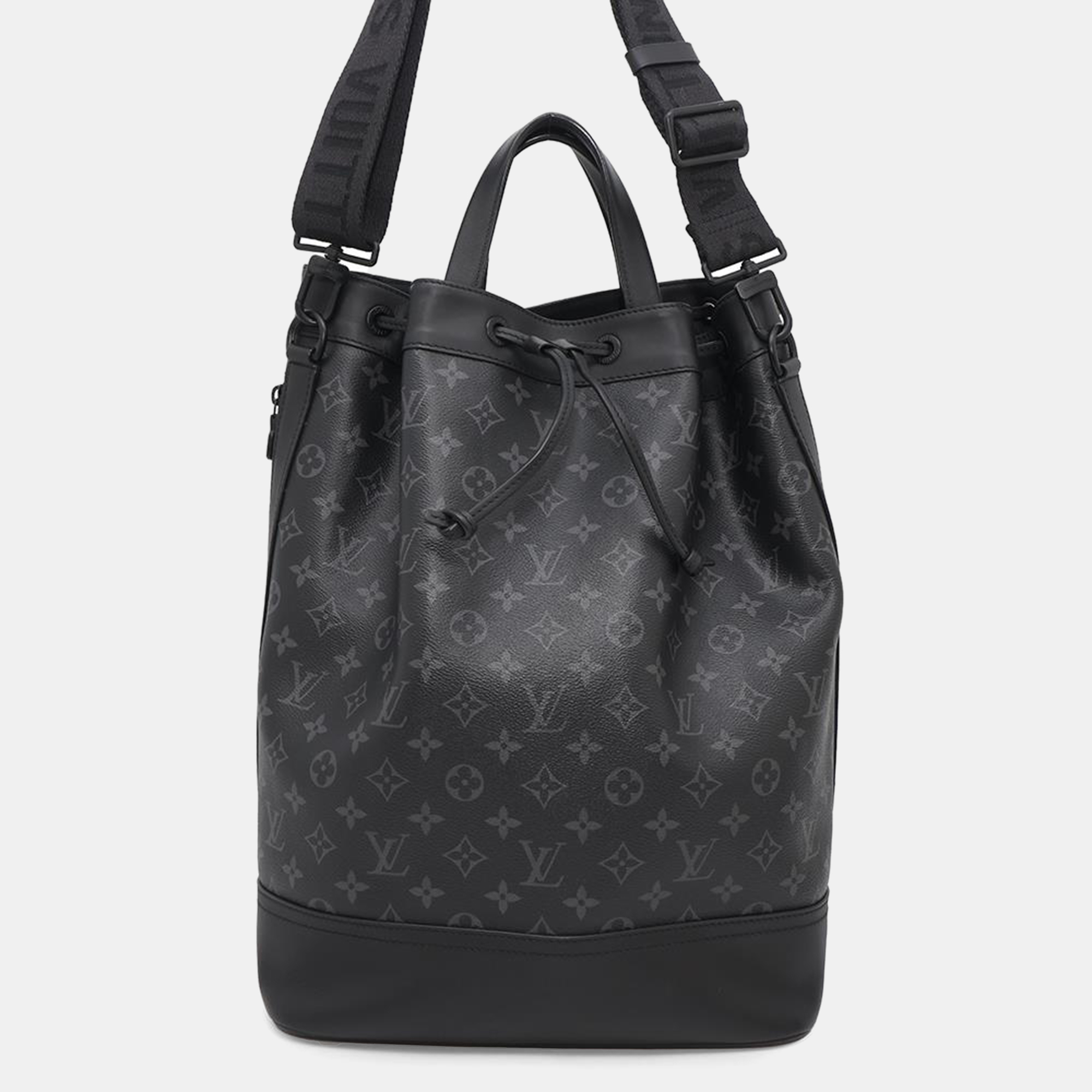 

Louis Vuitton Noir Monogram Eclipse Maxi Noe Sling, Black