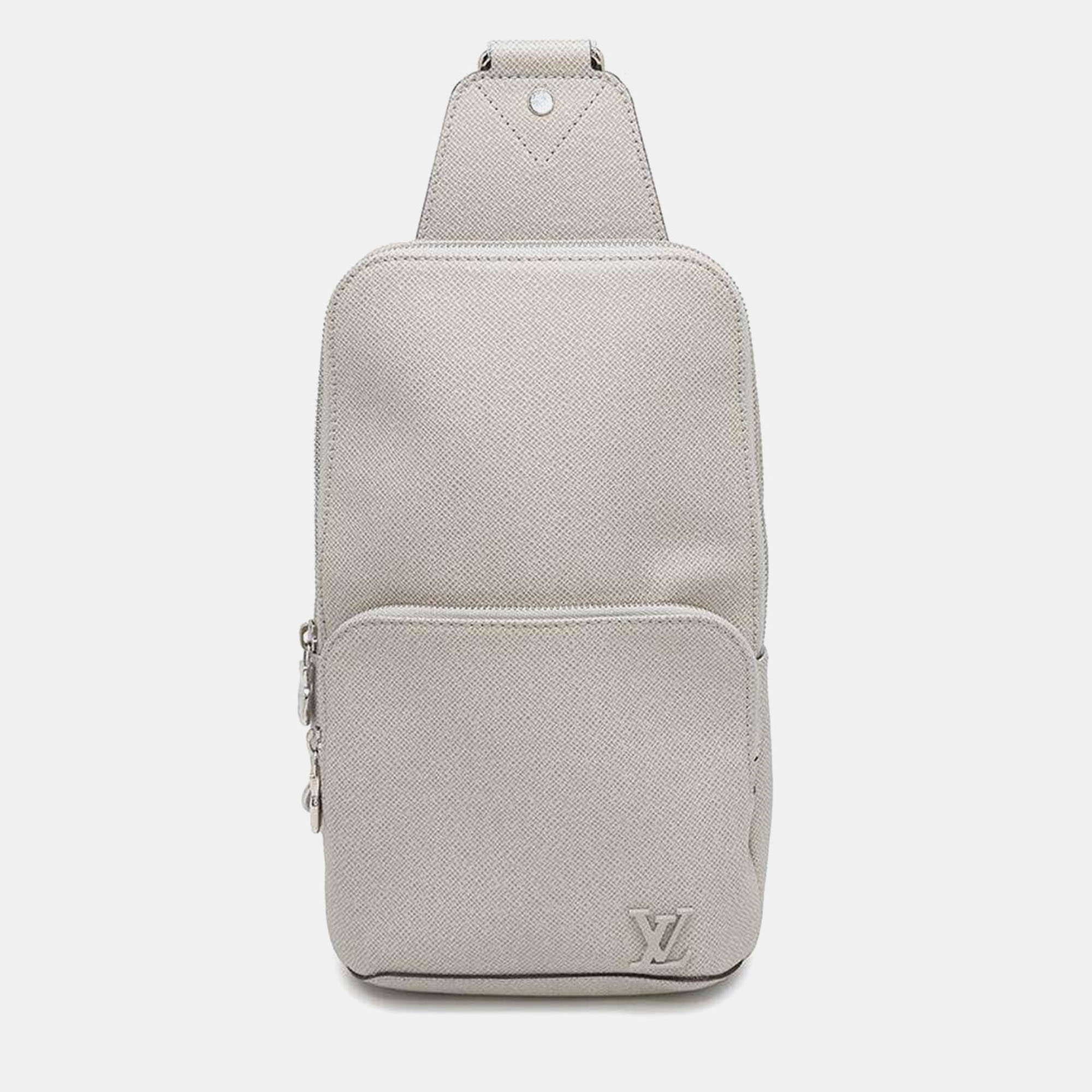 

Louis Vuitton Beige Taiga Leather Avenue Sling Bag