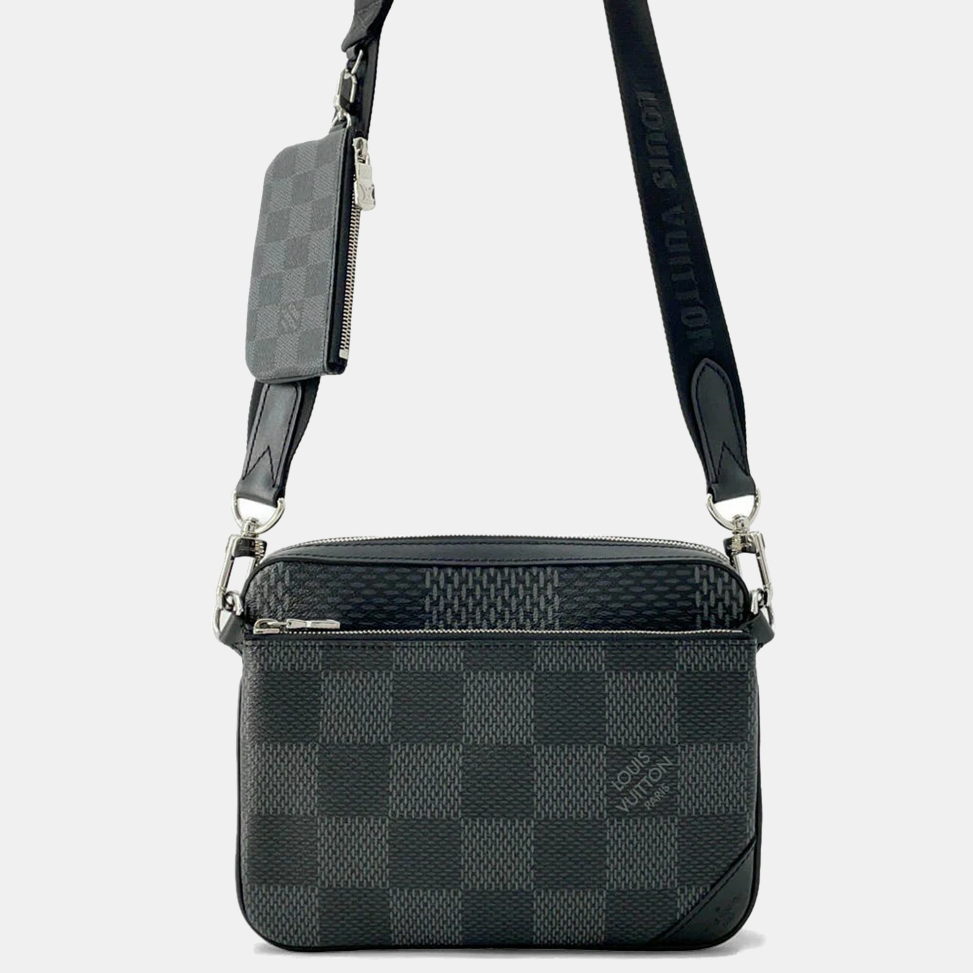 

Louis Vuitton Noir Damier Graphite 3D Trio Messenger, Black