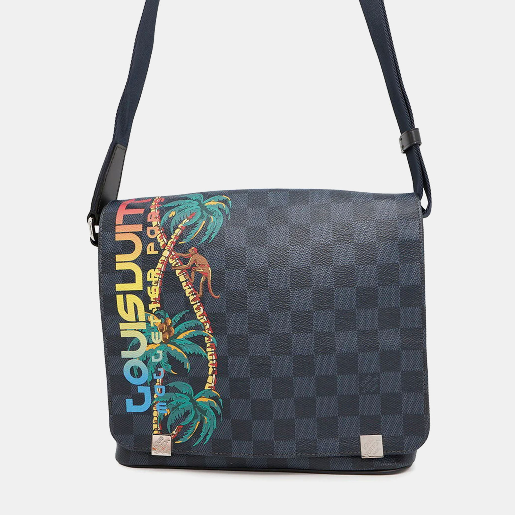 

Louis Vuitton District Noir Damier Cobalt Canvas Size Pm, Black