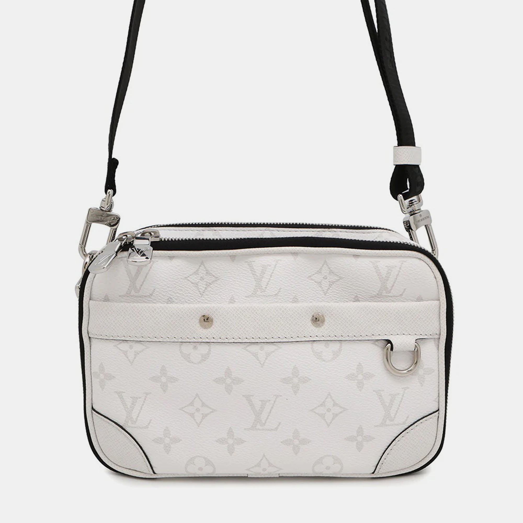 

Louis Vuitton Alpha Messenger Blancm31069 Monogram Taiga Leather, Grey