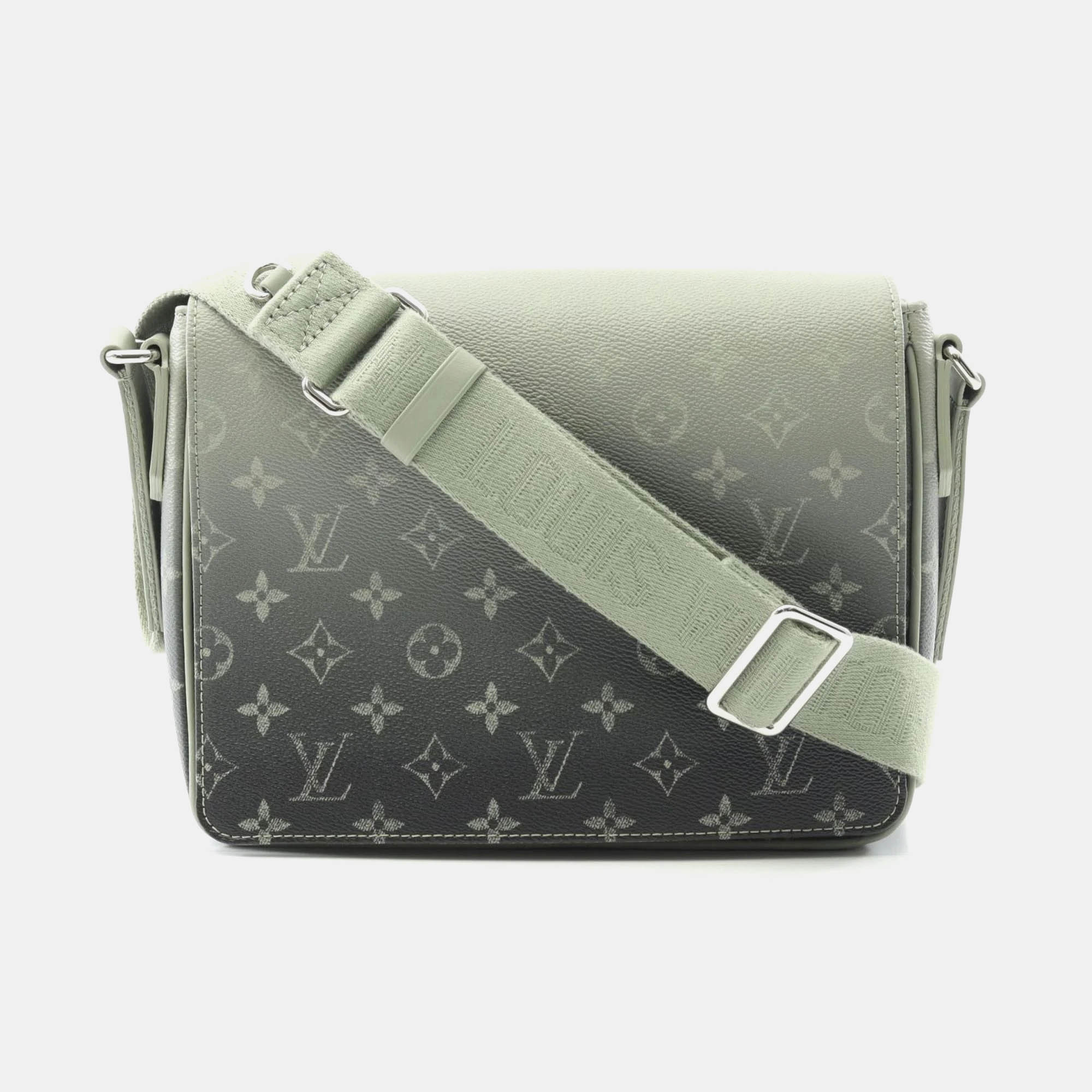 

Louis Vuitton District PM Khaki Monogram Gradient Coated Canvas Leather Shoulder Bag, Black