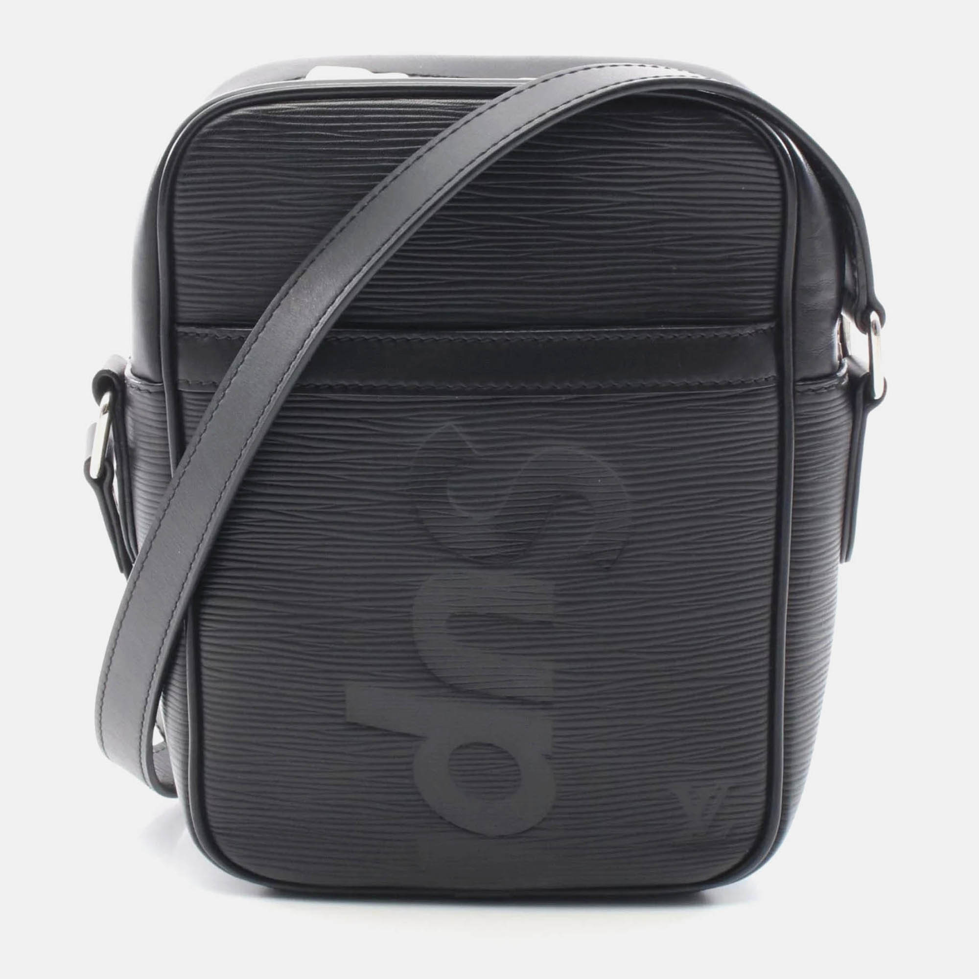 

Louis Vuitton Danube PM Black Epi Leather Shoulder Bag