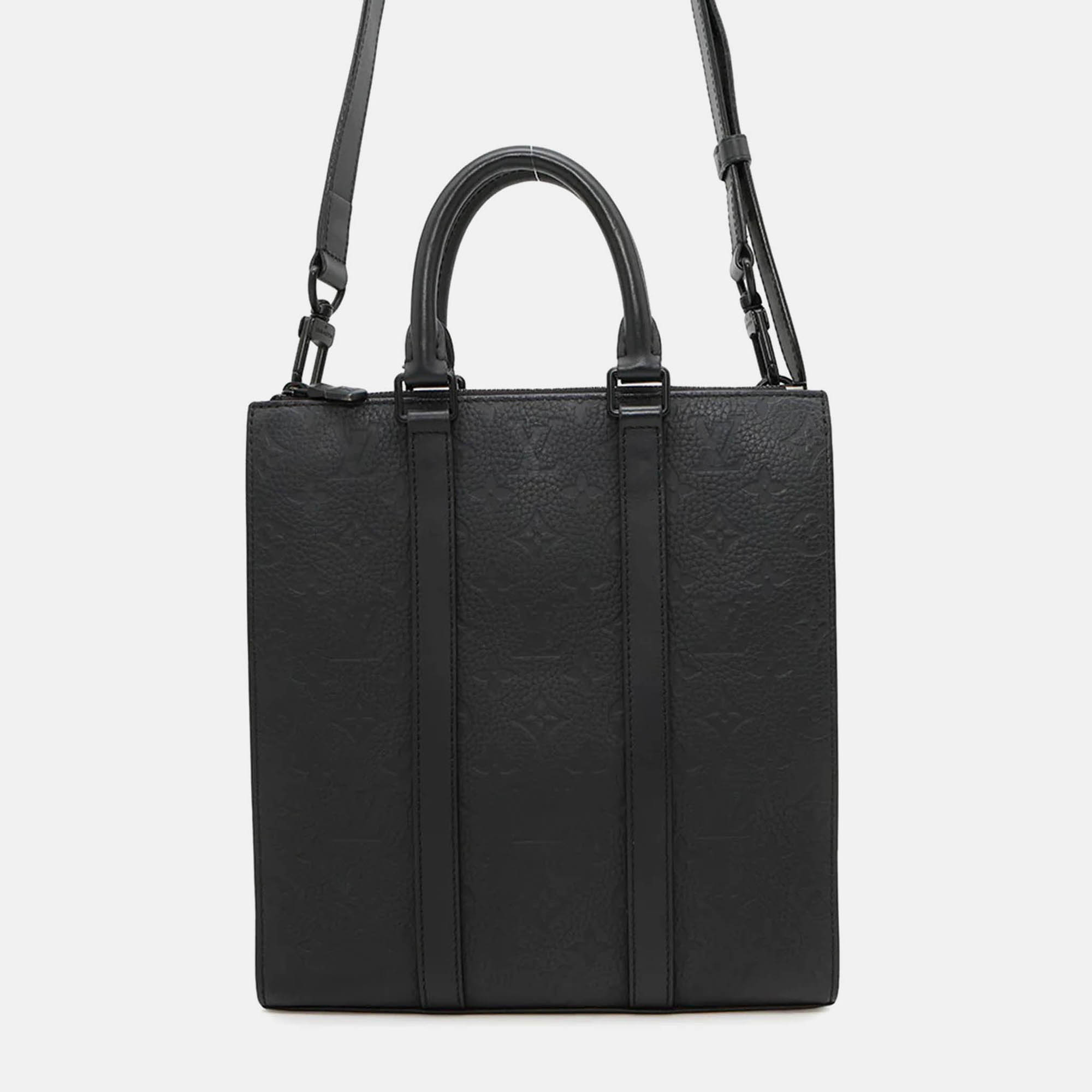 

Louis Vuitton Sac Plat Black Monogram Taurillon