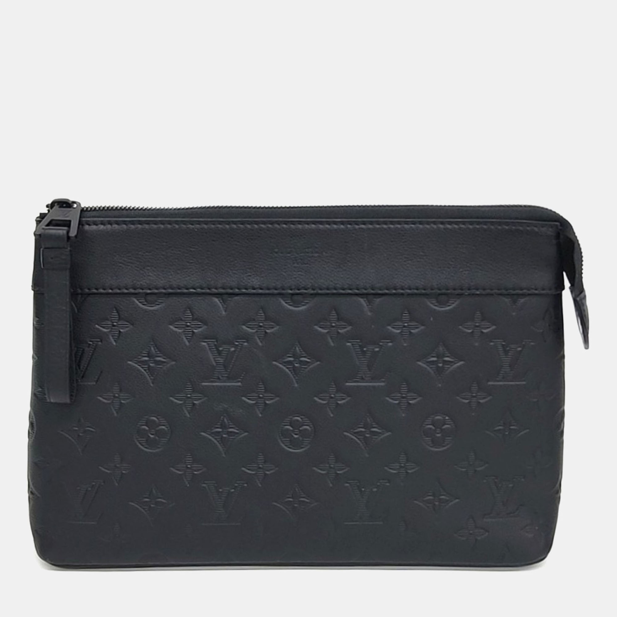 

Louis Vuitton Black Leather Shadow Pochette Voyage Souffle