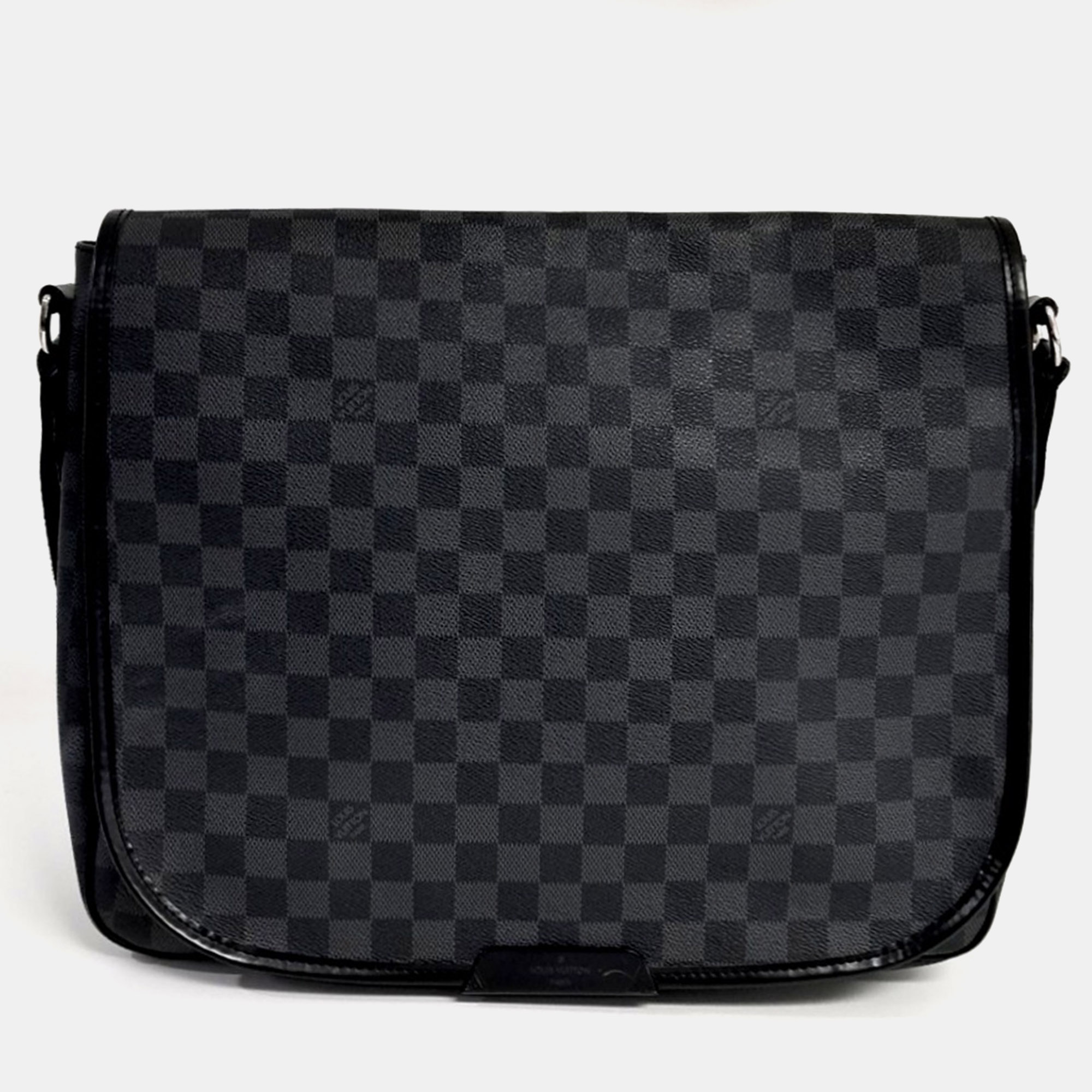 

Louis Vuitton Black Grey PVC Graffito Daniel Gm