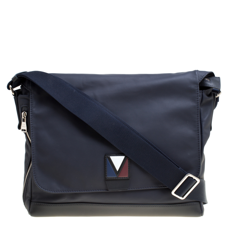 Louis Vuitton Black Leather V Line Messenger Bag
