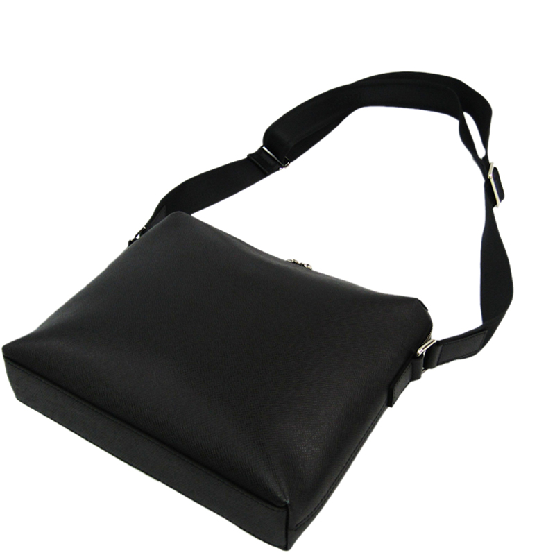 

Louis Vuitton Ardoise Taiga Leather Grigori Messenger Bag, Black