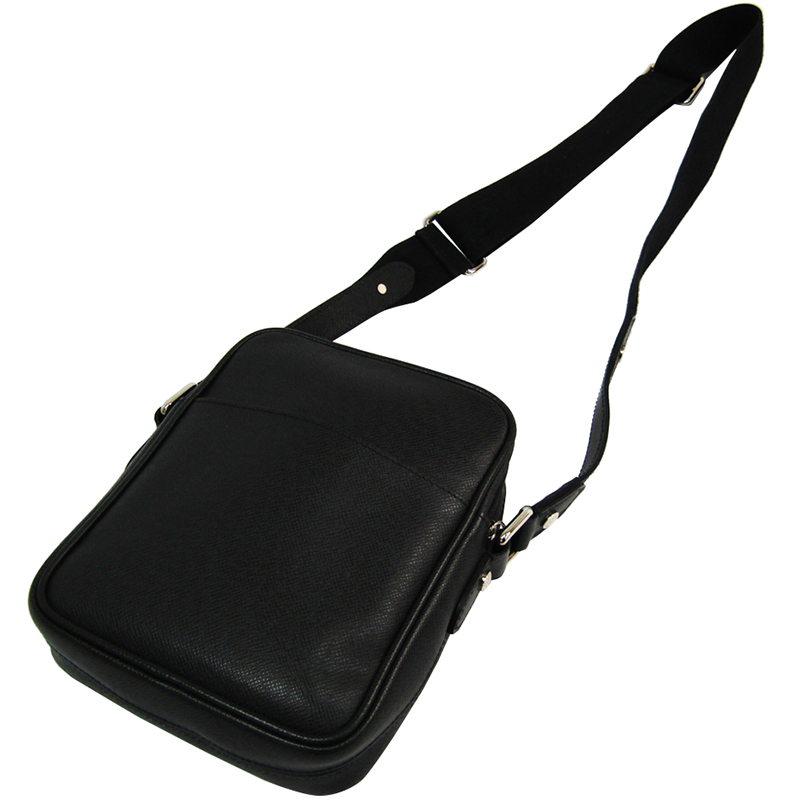 

Louis Vuitton Ardoise Taiga Leather Dimitri Alezian Messenger Bag, Black