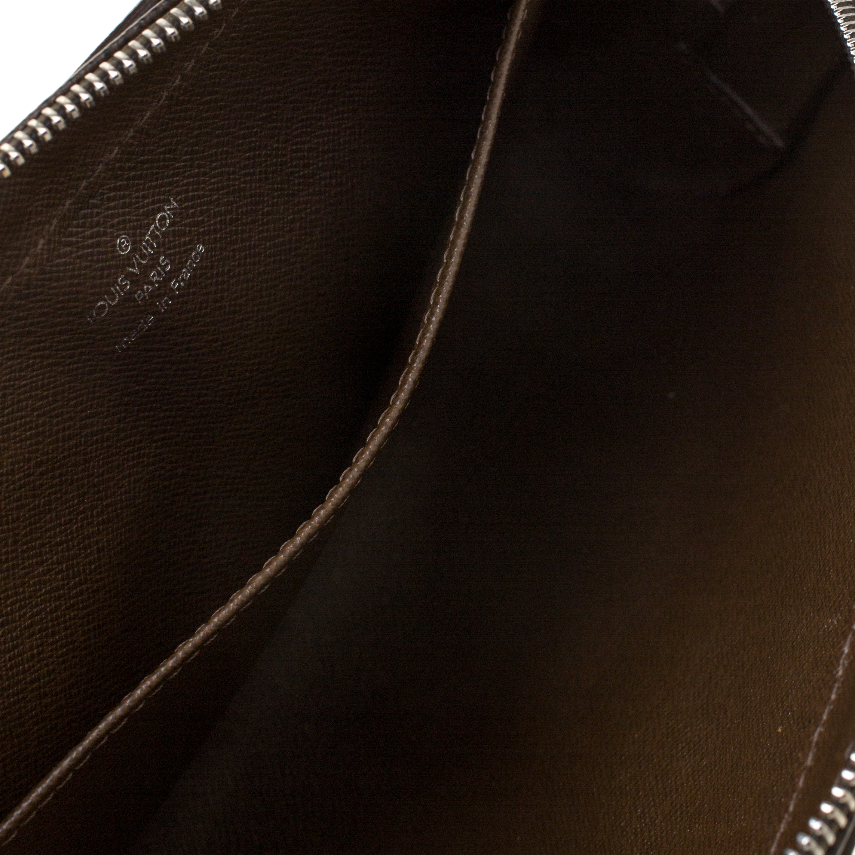 LOUIS VUITTON Baikal Clutch Hand Bag Taiga Leather Acajou France M30186  02BX221