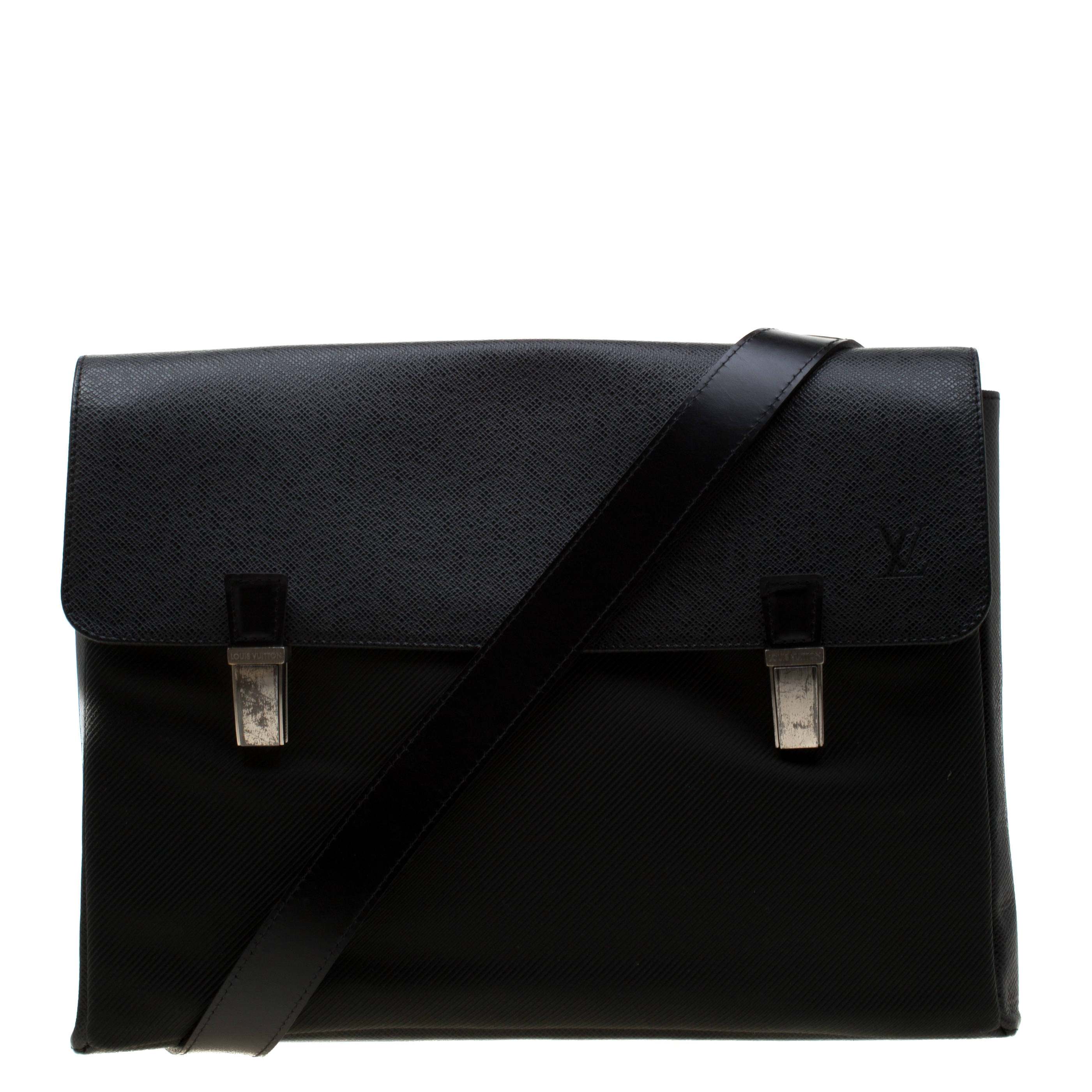 lv messenger bag black